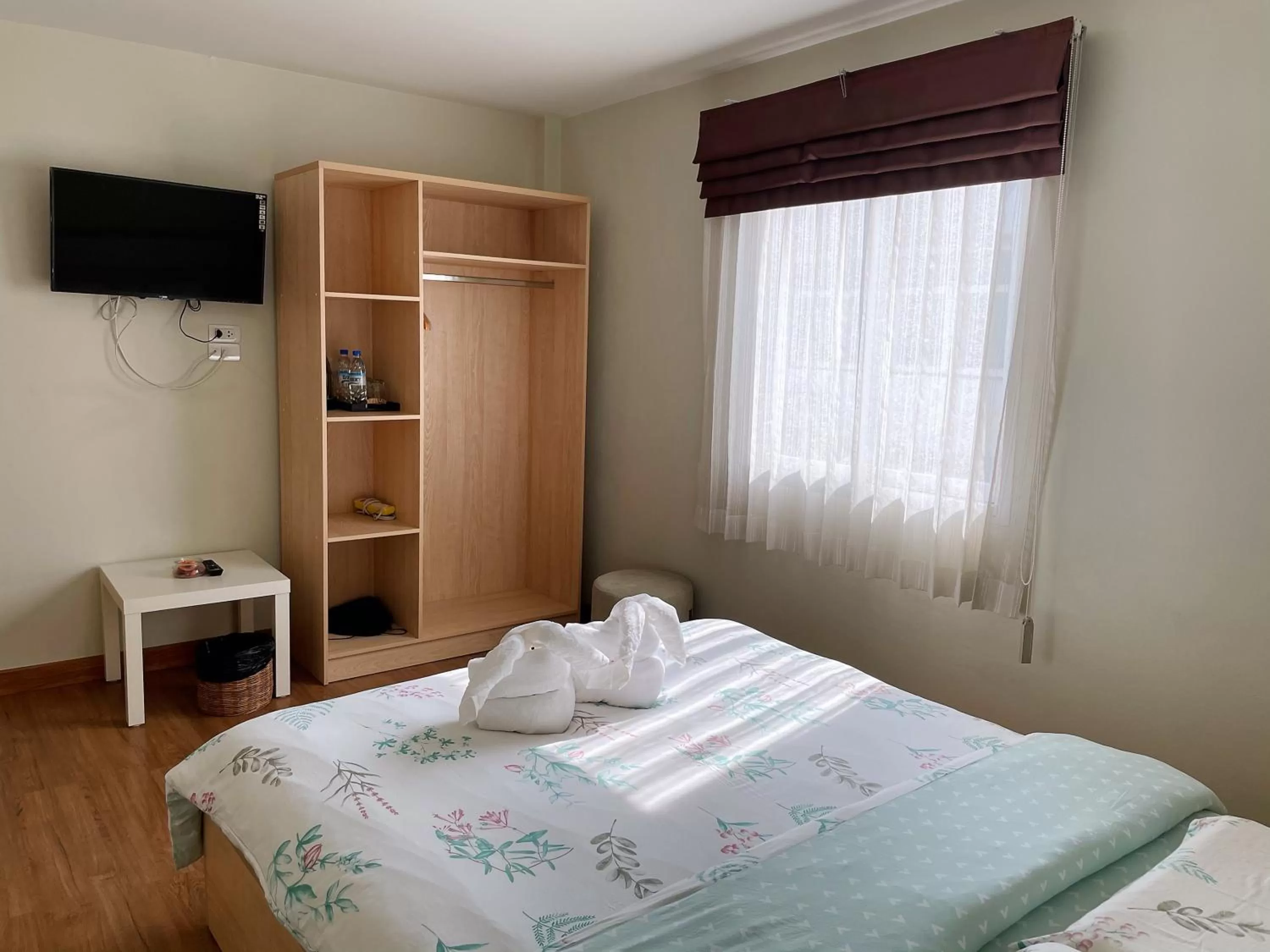 wardrobe, Bed in TD Bangkok