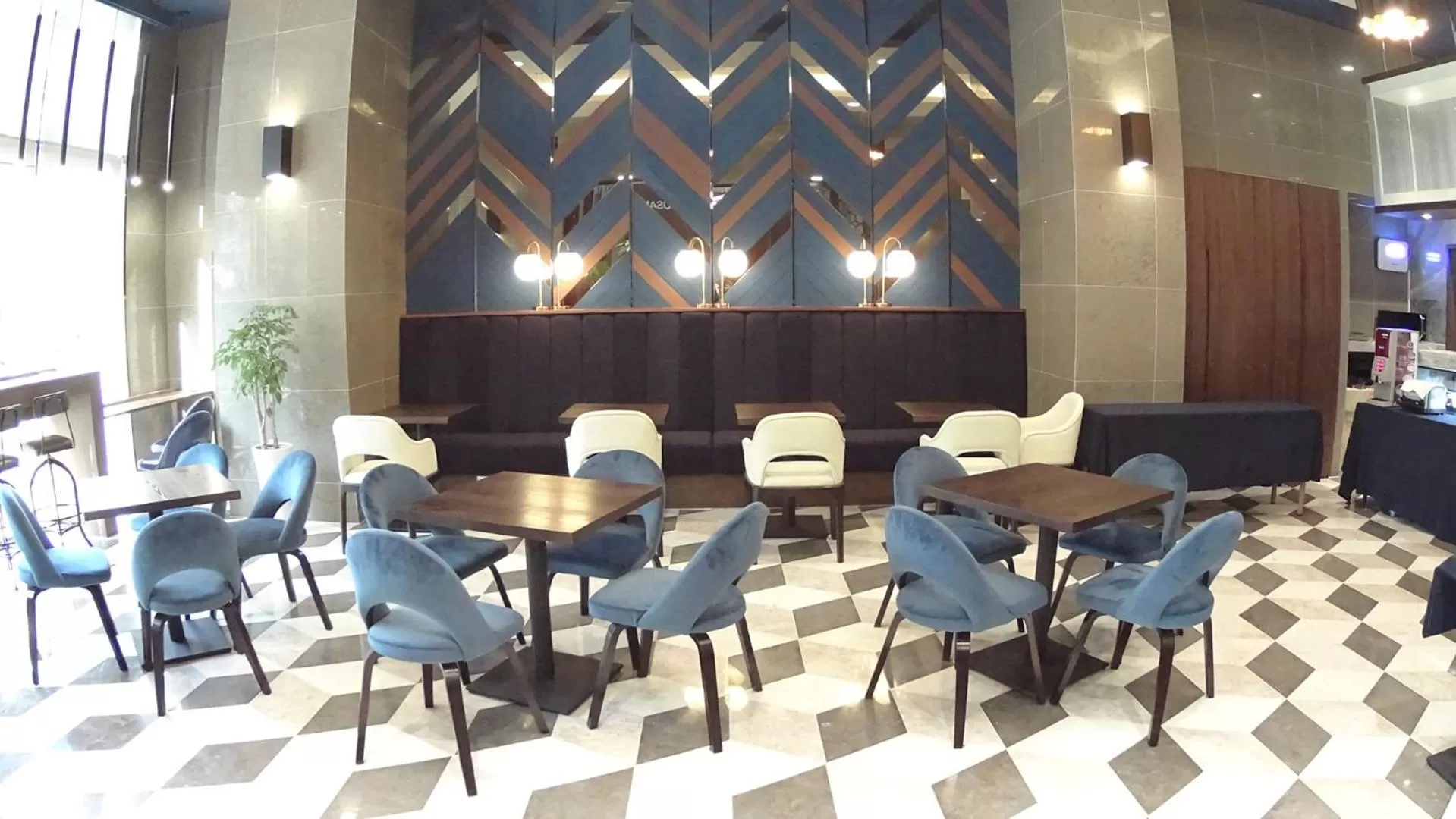 Restaurant/places to eat in Stanford Hotel Busan