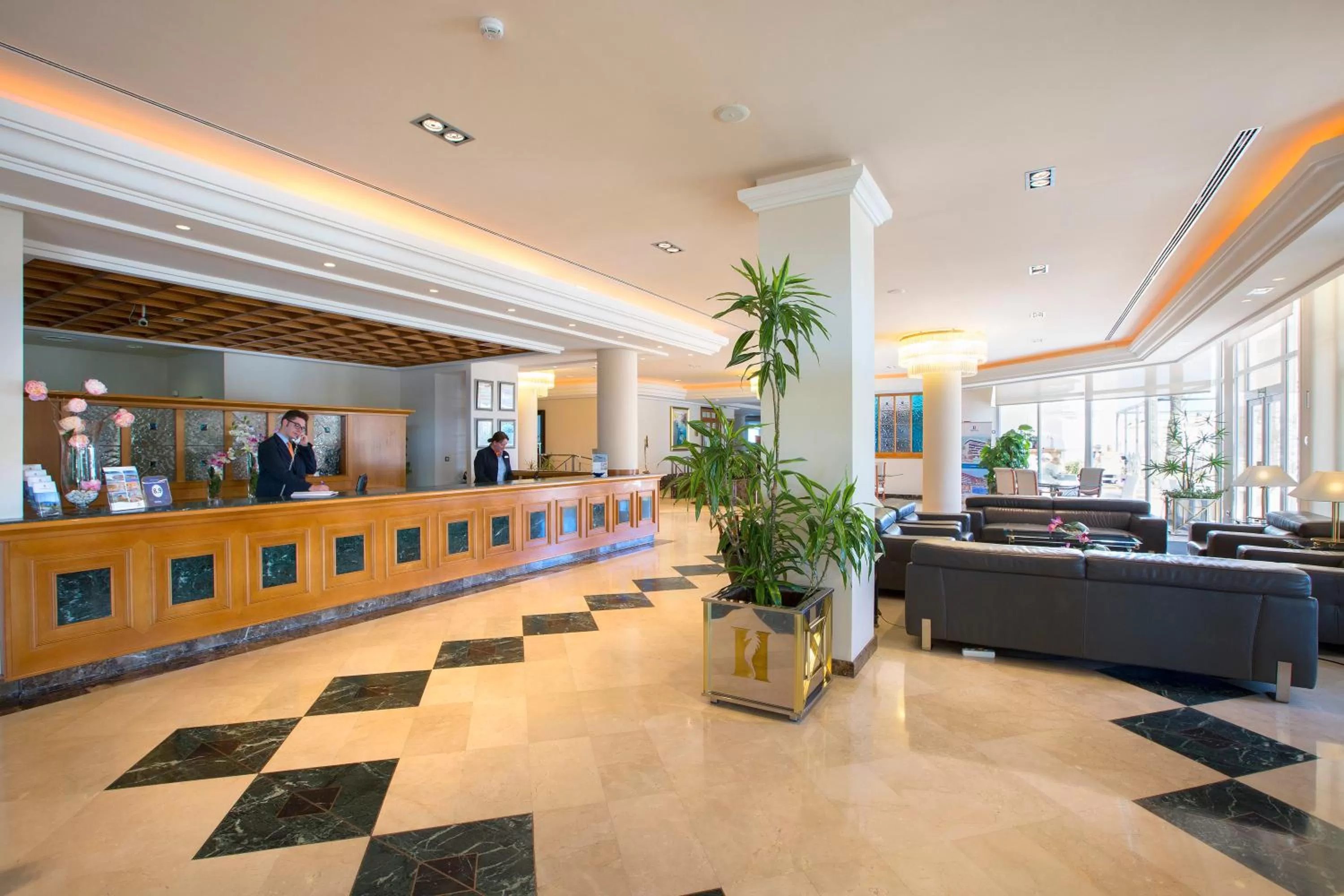 Staff in Hipotels Hipocampo Playa