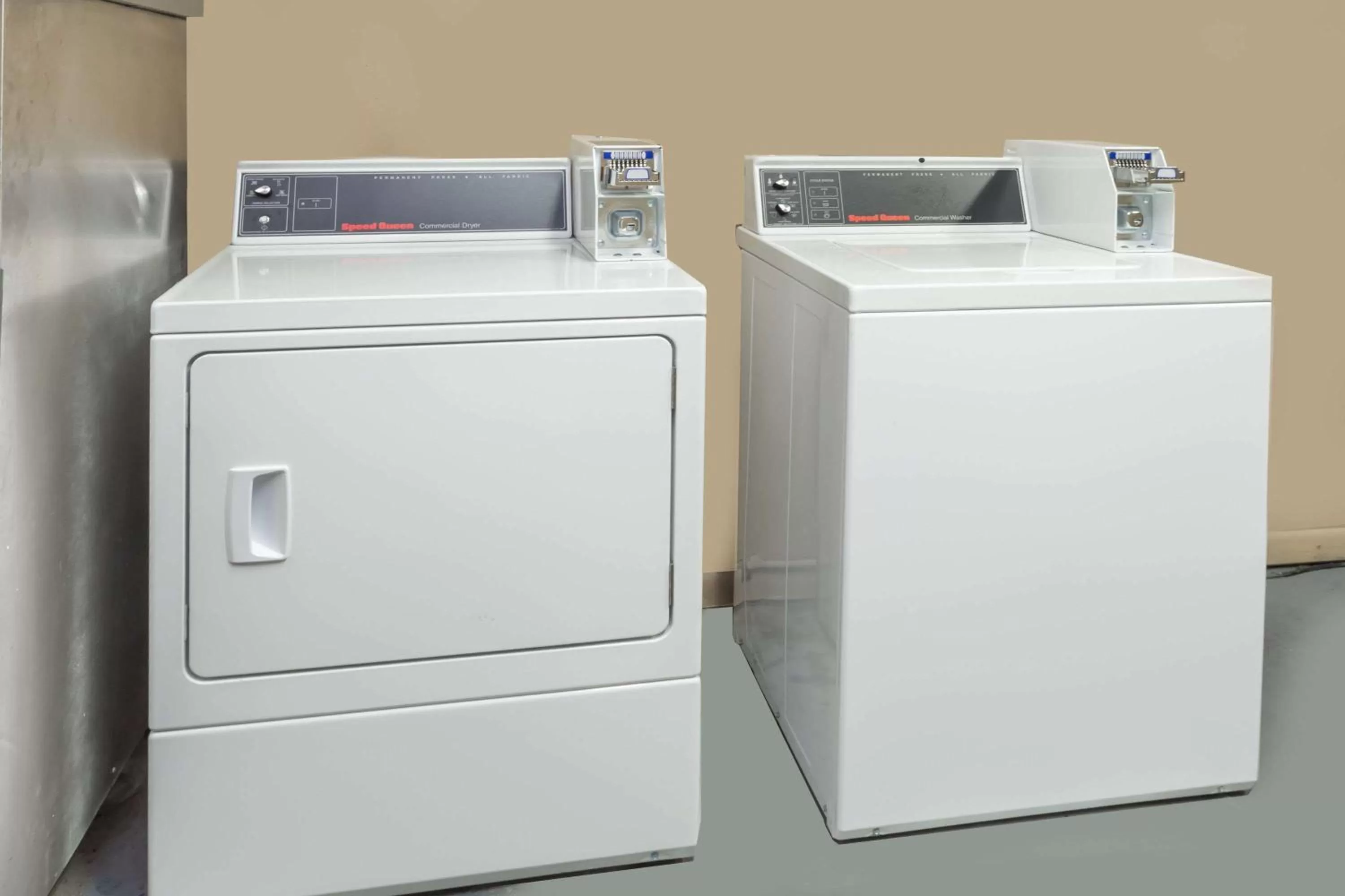 On site in Super 8 by Wyndham Foley