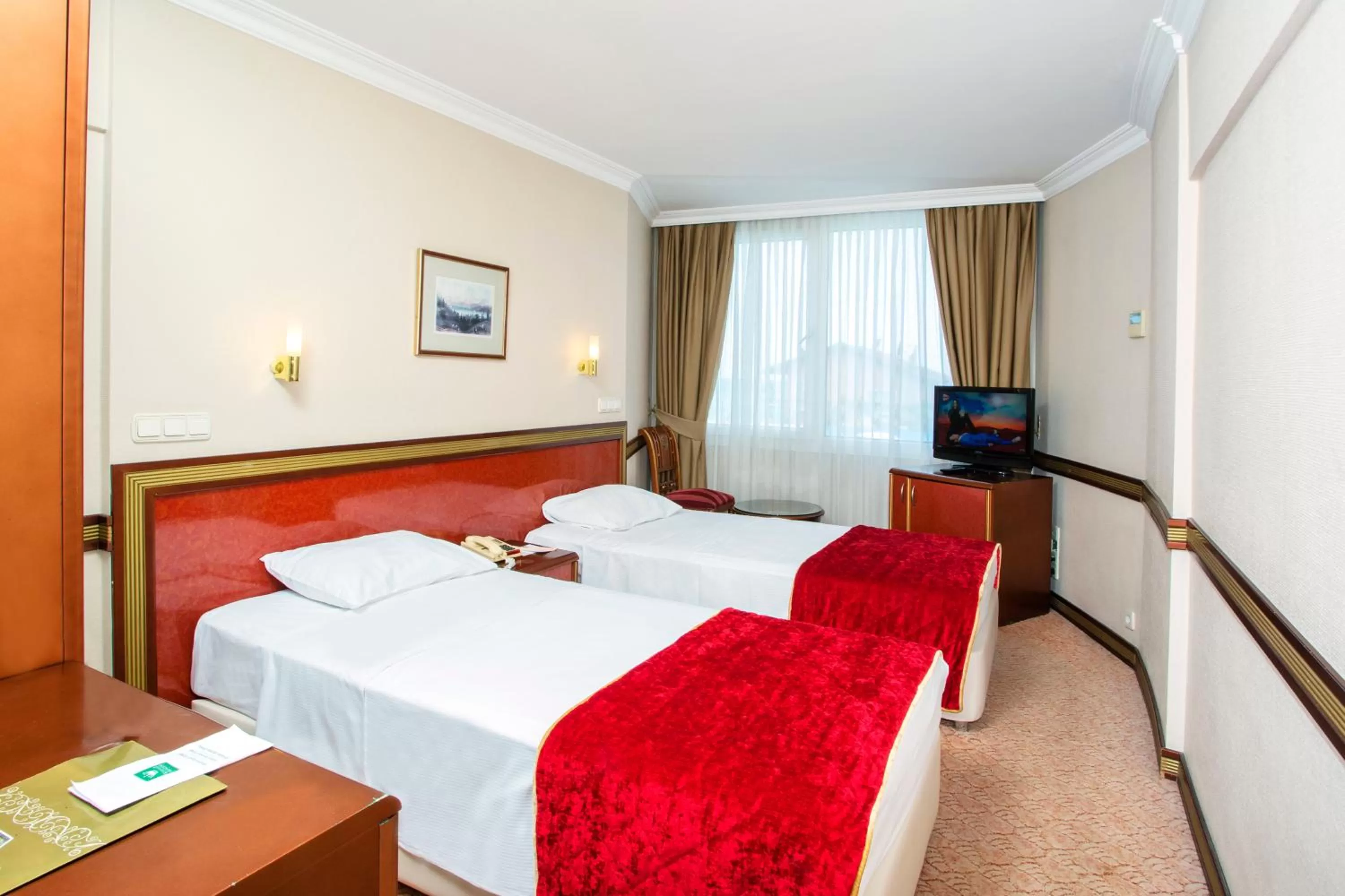 Photo of the whole room in Kumburgaz Marin Princess Hotel