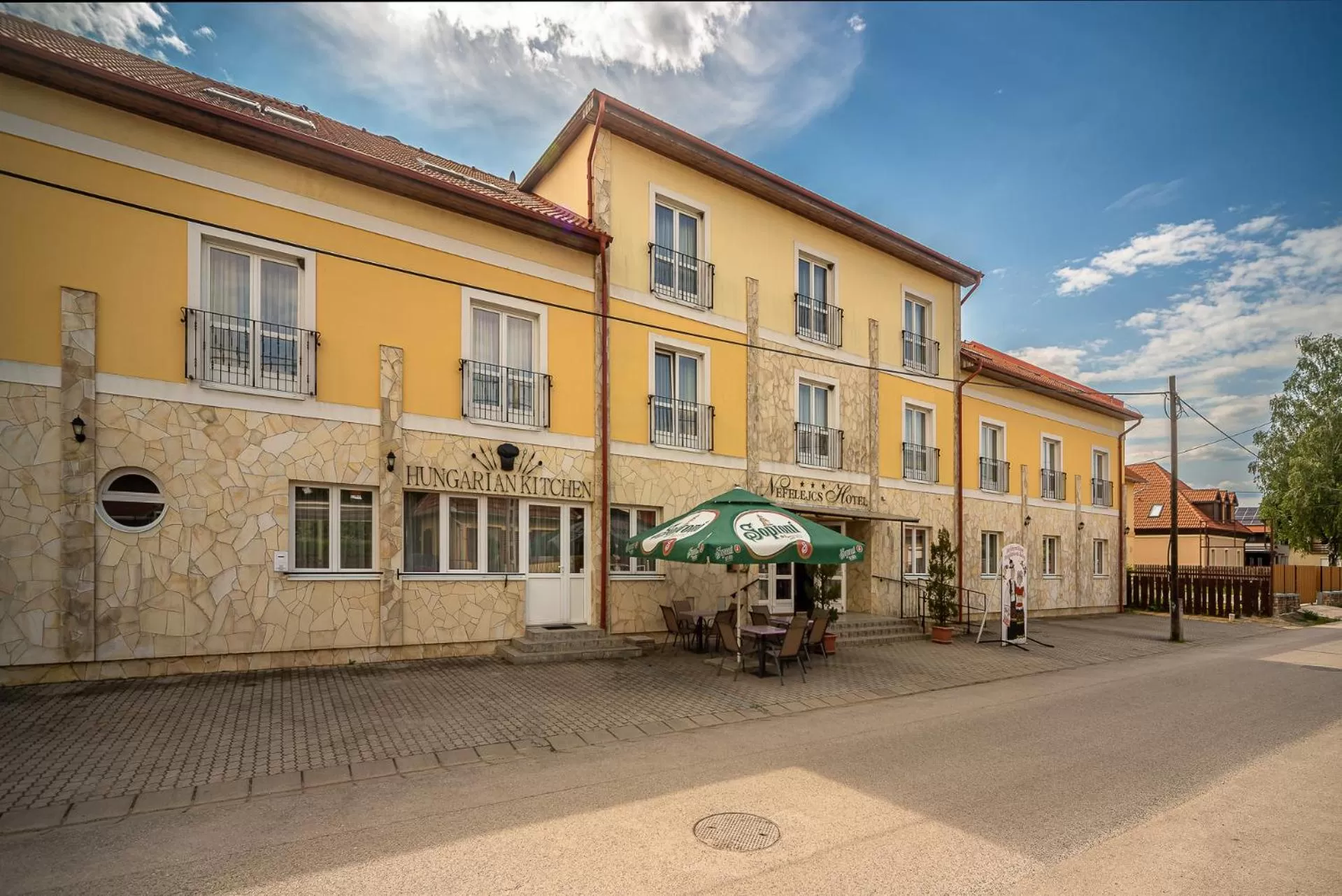 Property building in Nefelejcs Hotel