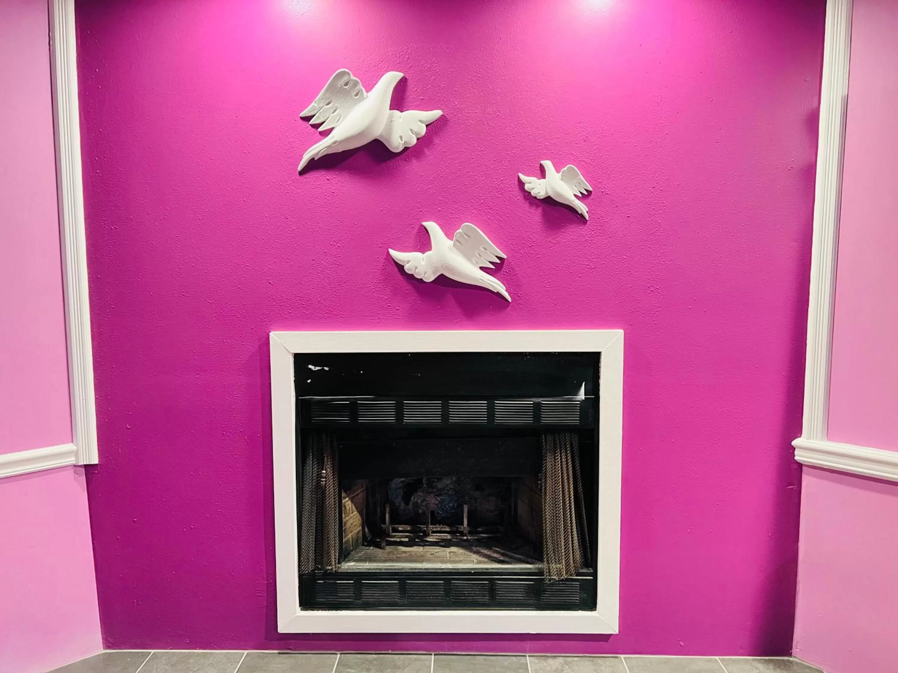 flat iron in Inn of the Dove - Romantic Luxury Suites with Jacuzzi & Seasonal Fireplace at Harrisburg-Hershey-Philadelphia, PA