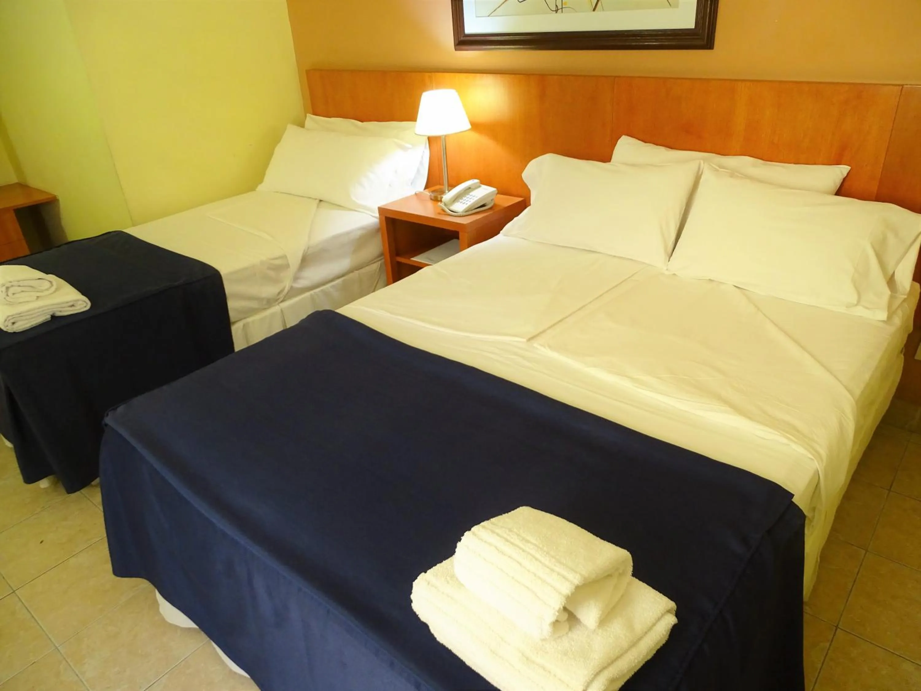 Bed in Hotel UTHGRA de las Luces