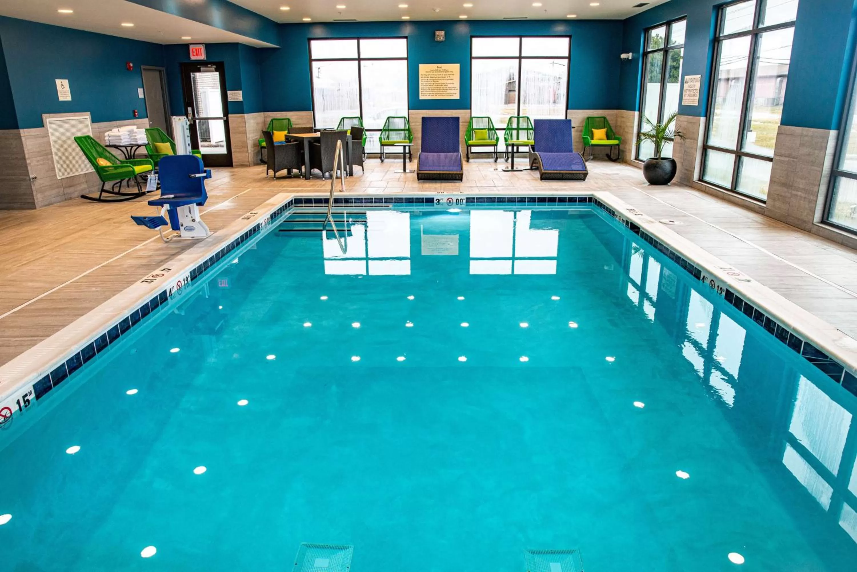 Pool view in Hampton Inn Paris IL, IL