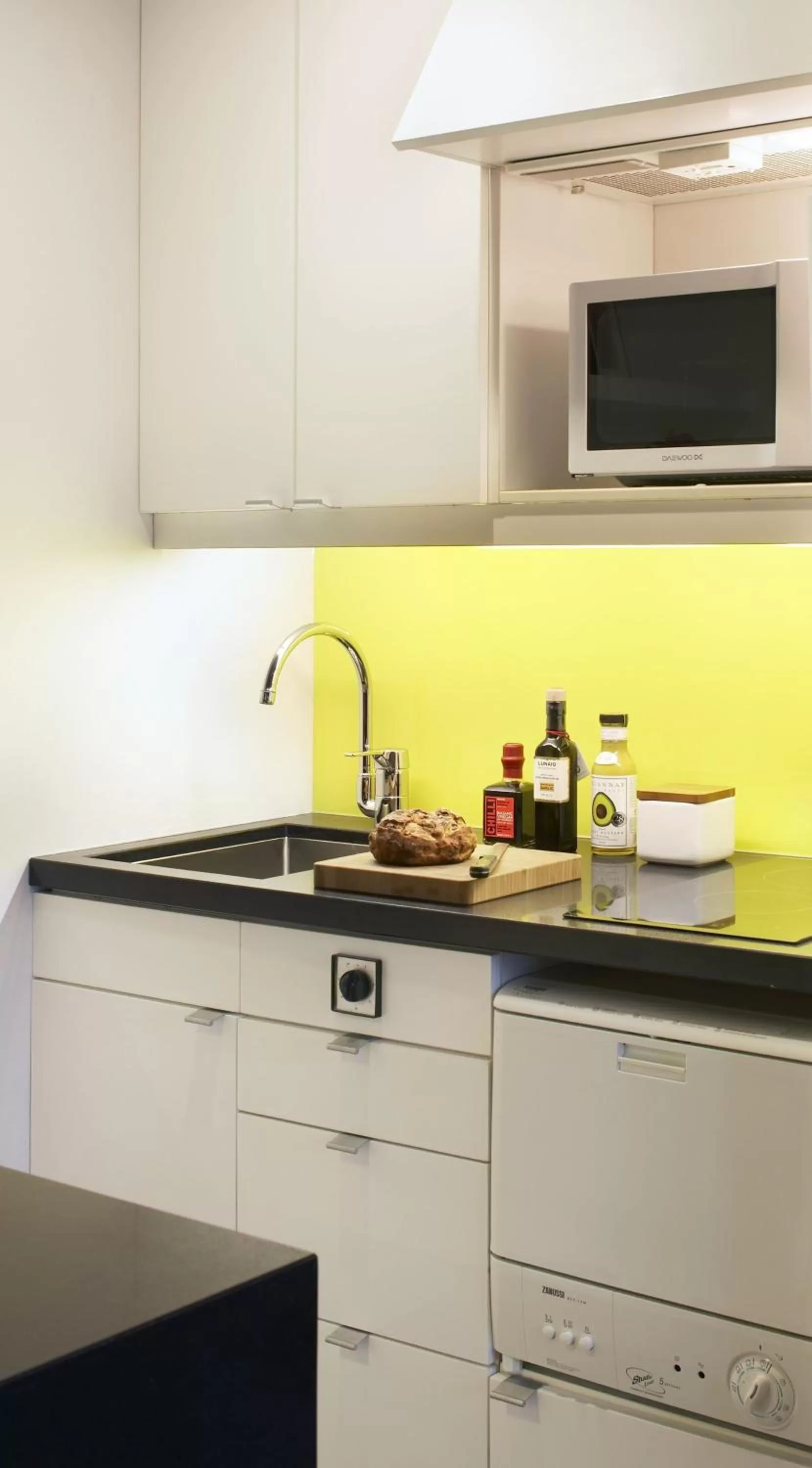 Kitchen or kitchenette in Citadines Trafalgar Square London