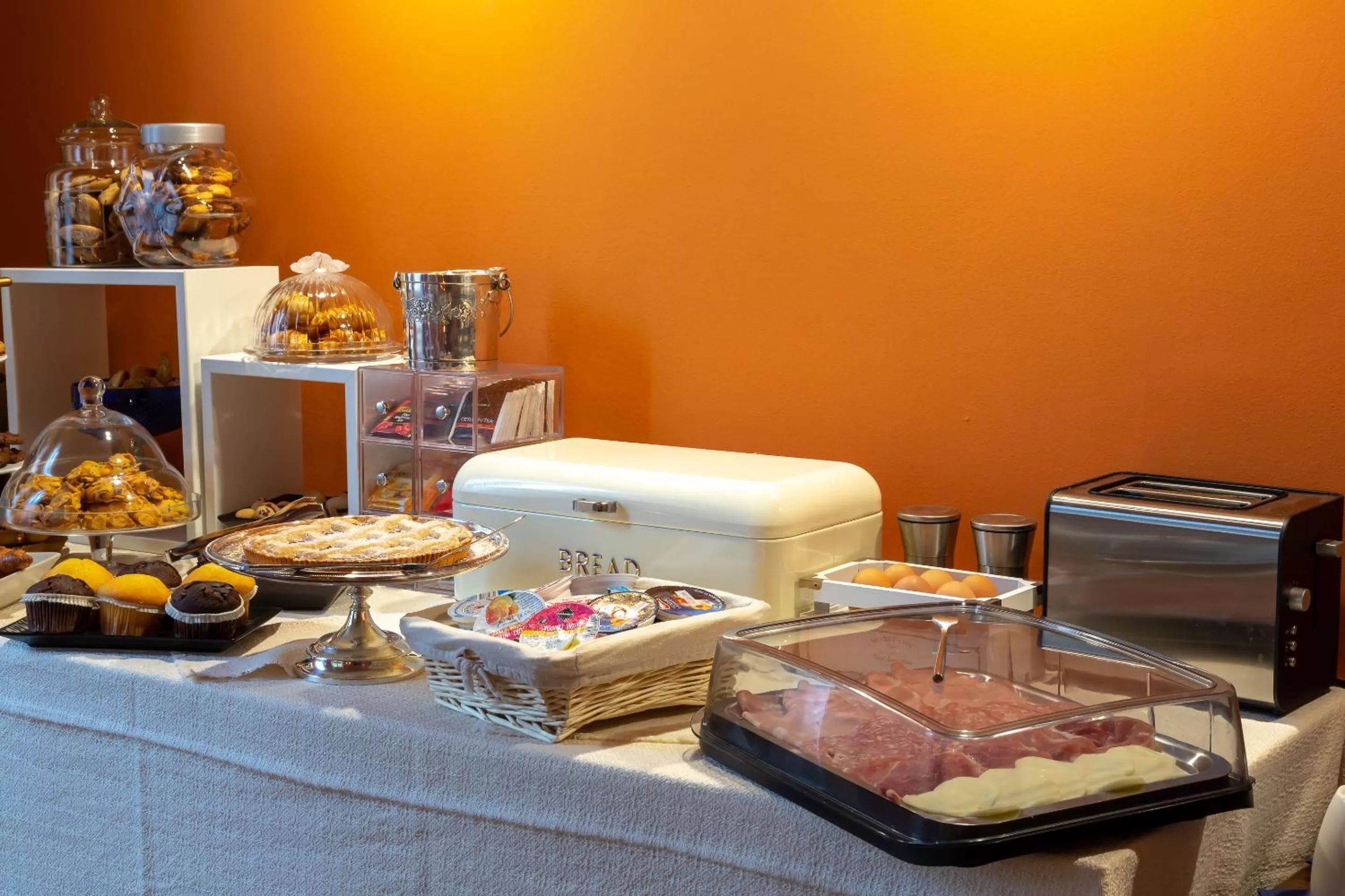 Food and drinks in Opera Boutique B&B