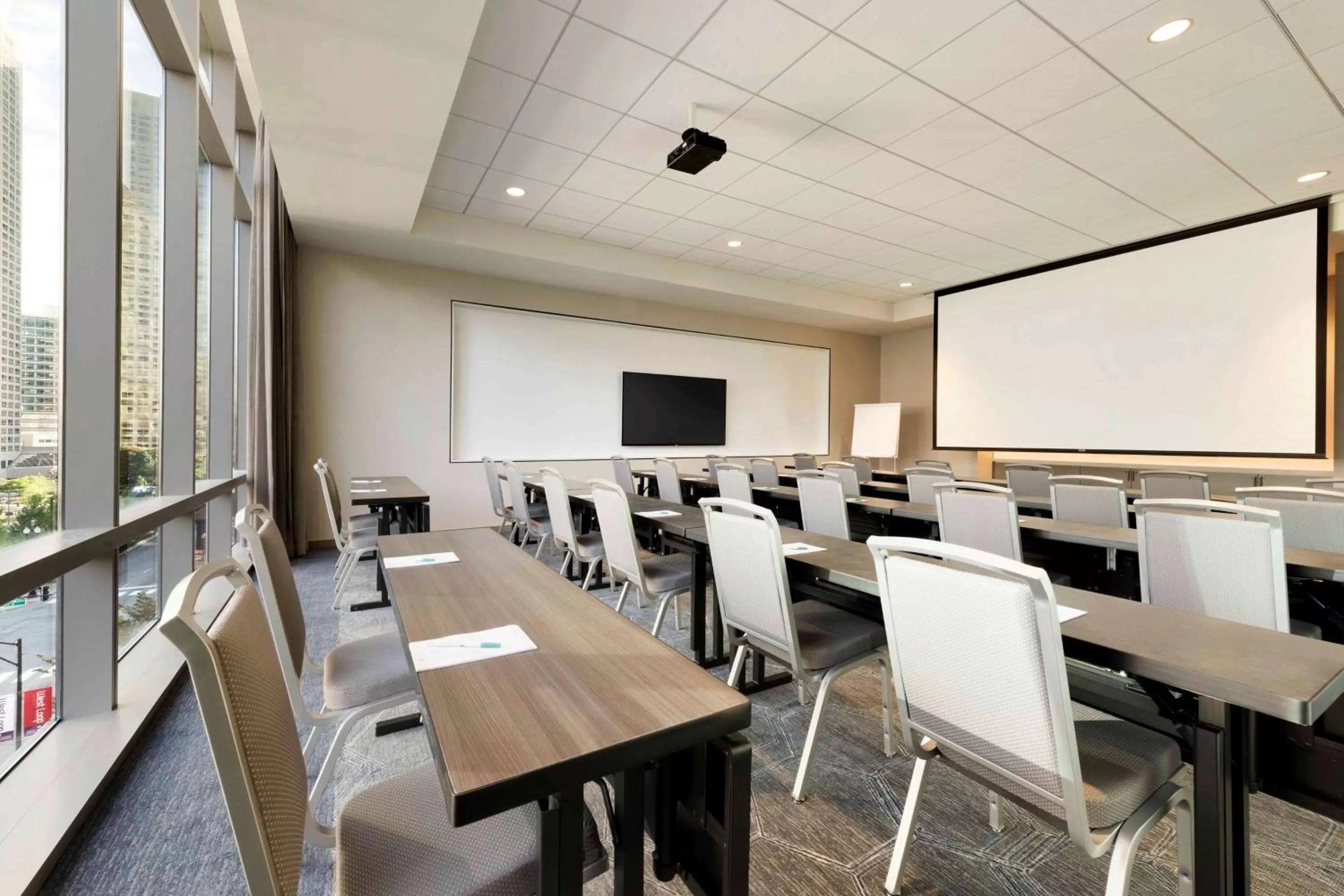 Meeting/conference room in Homewood Suites by Hilton Chicago West Loop Fulton Mkt Area