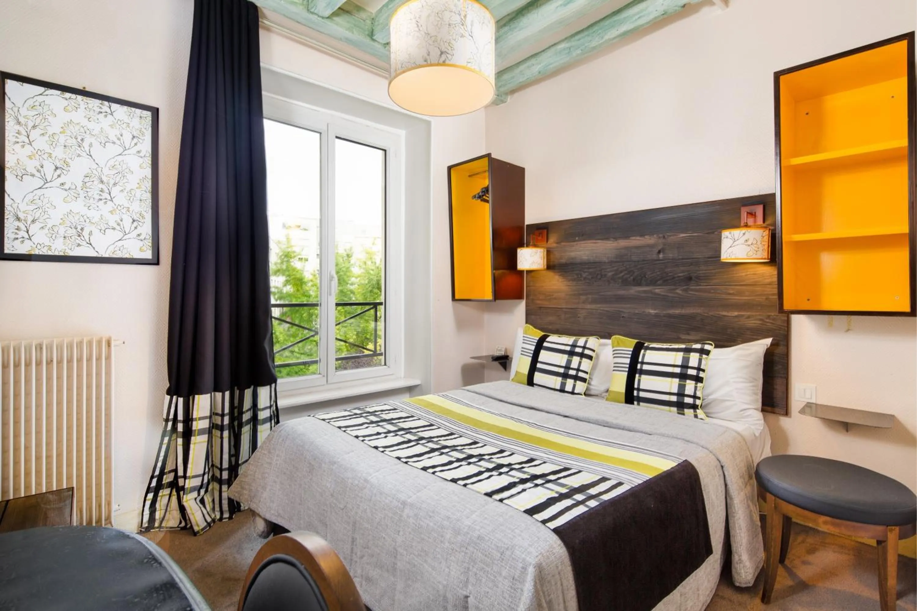 Bed in Hôtel Claret Bercy