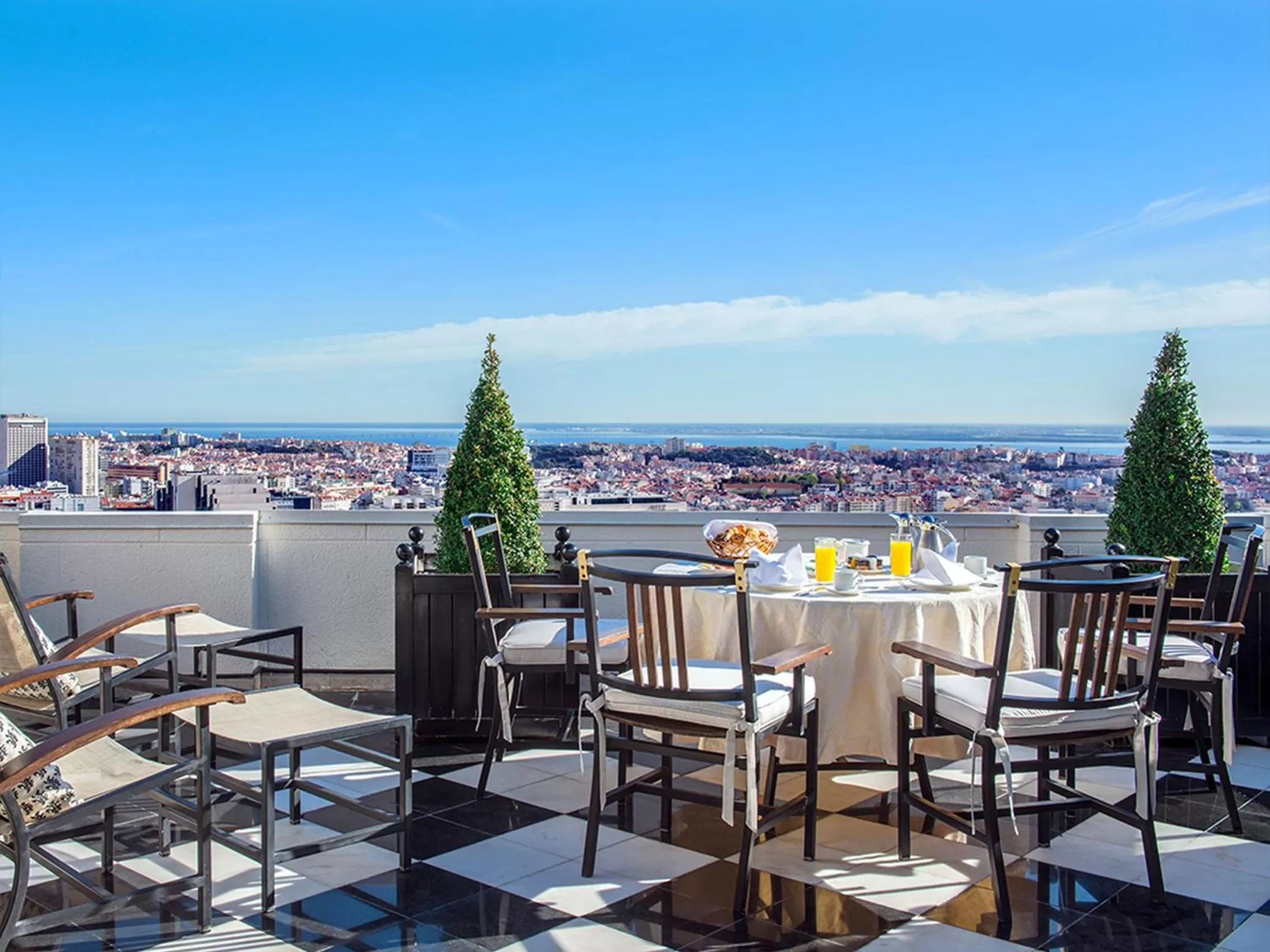 Balcony/Terrace in Dom Pedro Lisboa Hotel, a member of Radisson Individuals