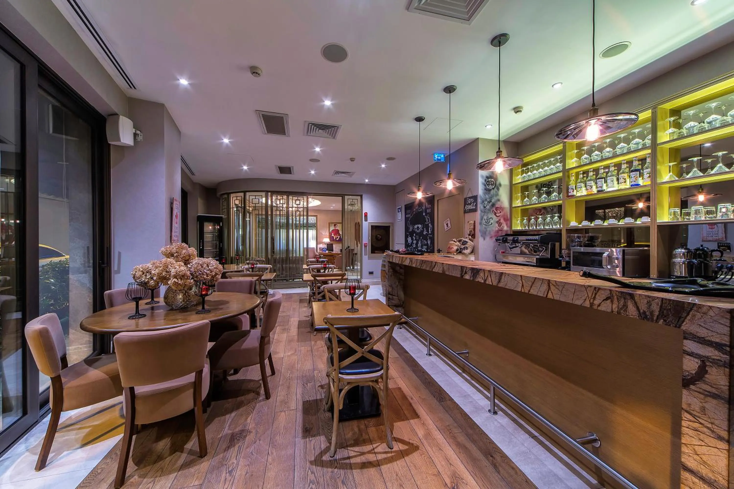 Restaurant/places to eat in Hotel Morione & Spa Center