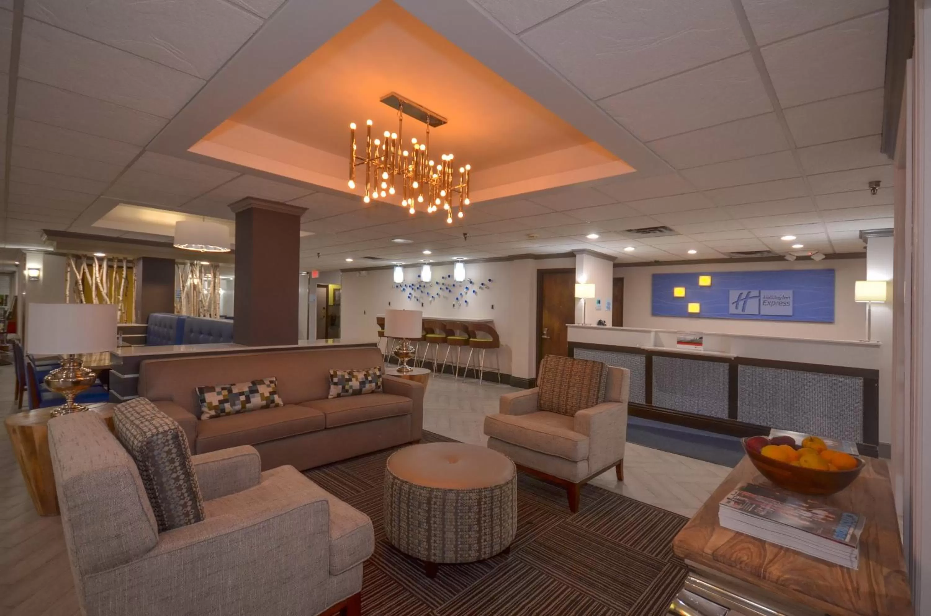 Lobby or reception in Holiday Inn Express & Suites Fayetteville University of Arkansas Area by IHG