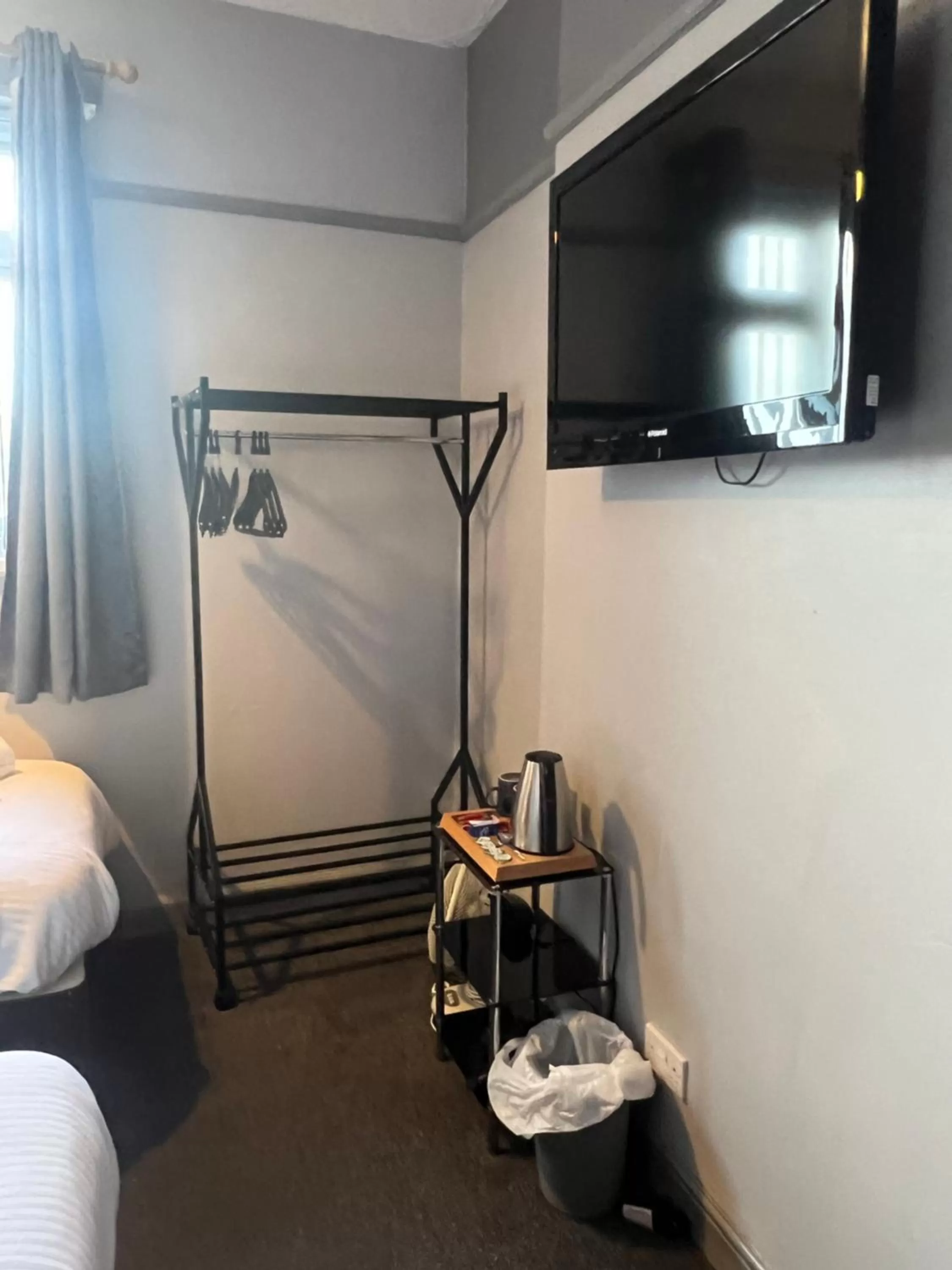 Bedroom, Bed in Links Lets Room Only