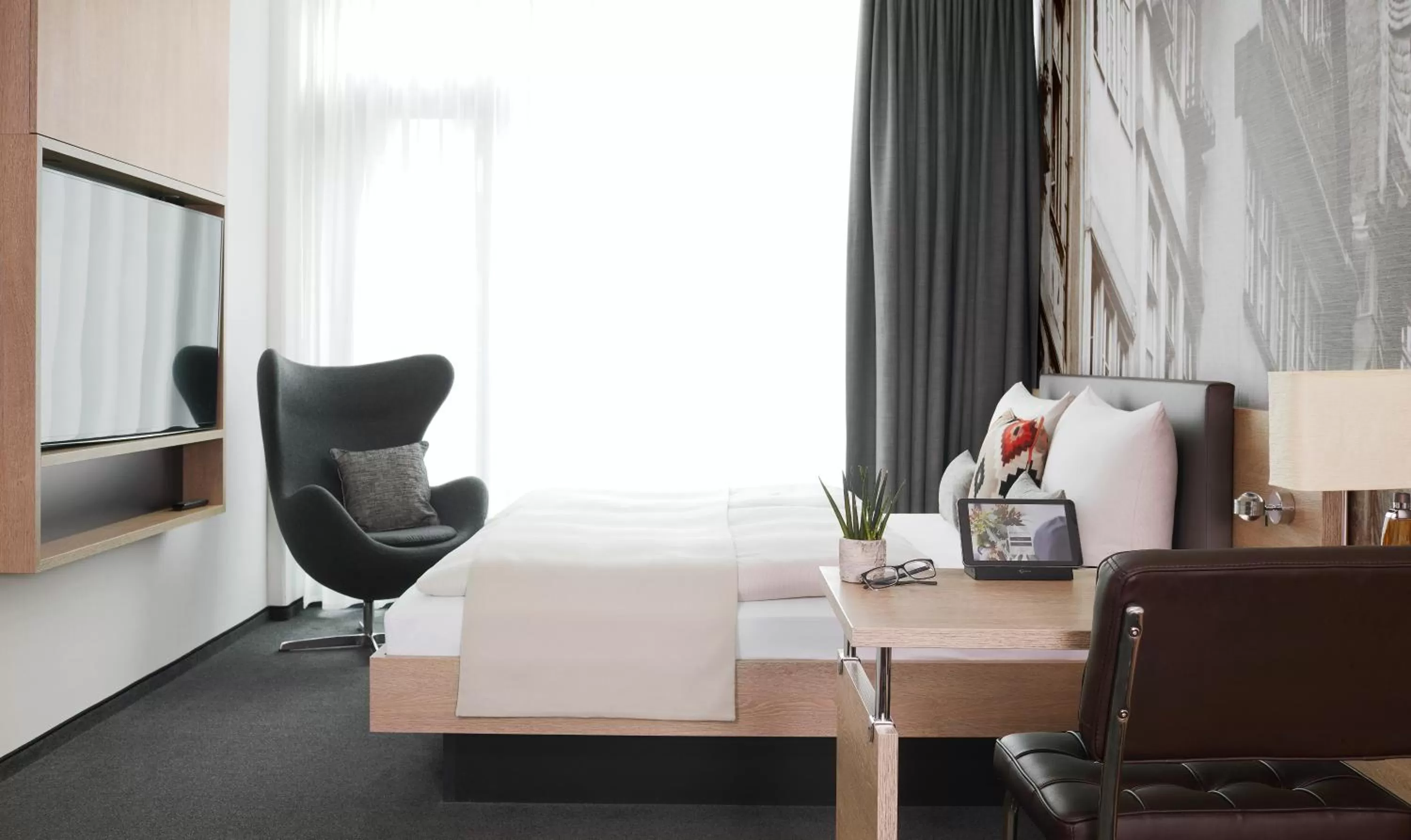 Photo of the whole room in Living Hotel Frankfurt