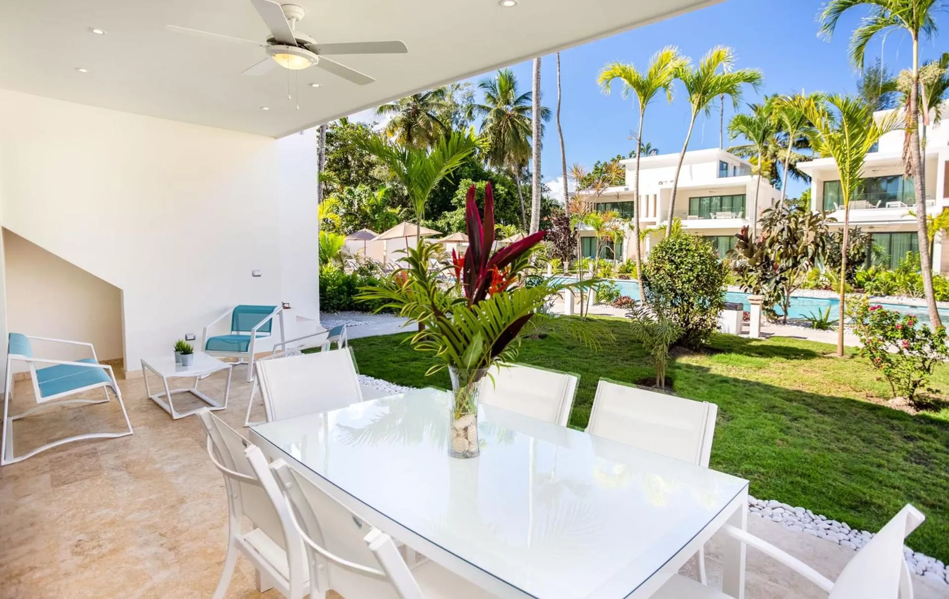 Garden, Restaurant/Places to Eat in Louisa Aparthotel