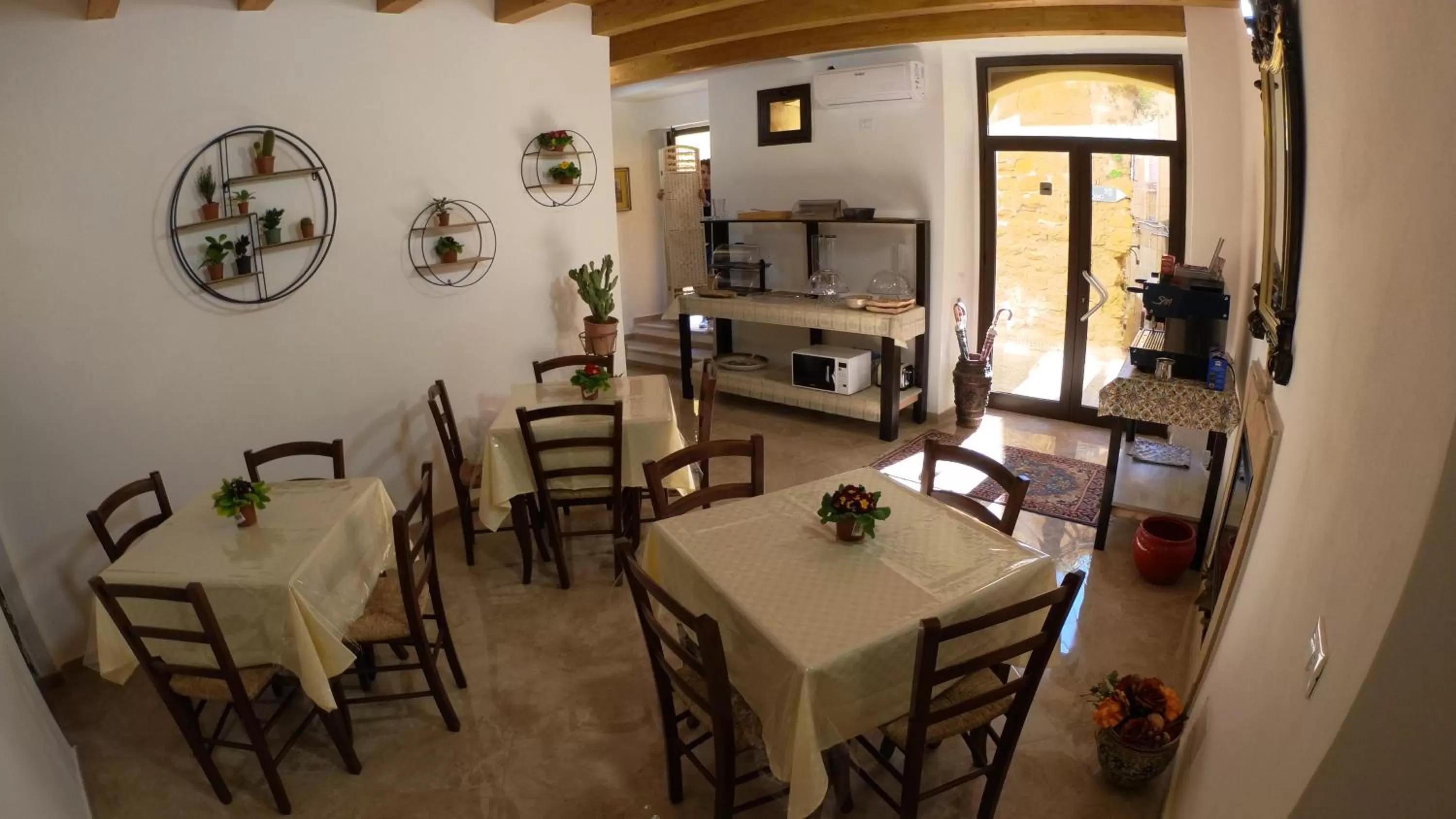 Restaurant/Places to Eat in Le Vie di Girgenti