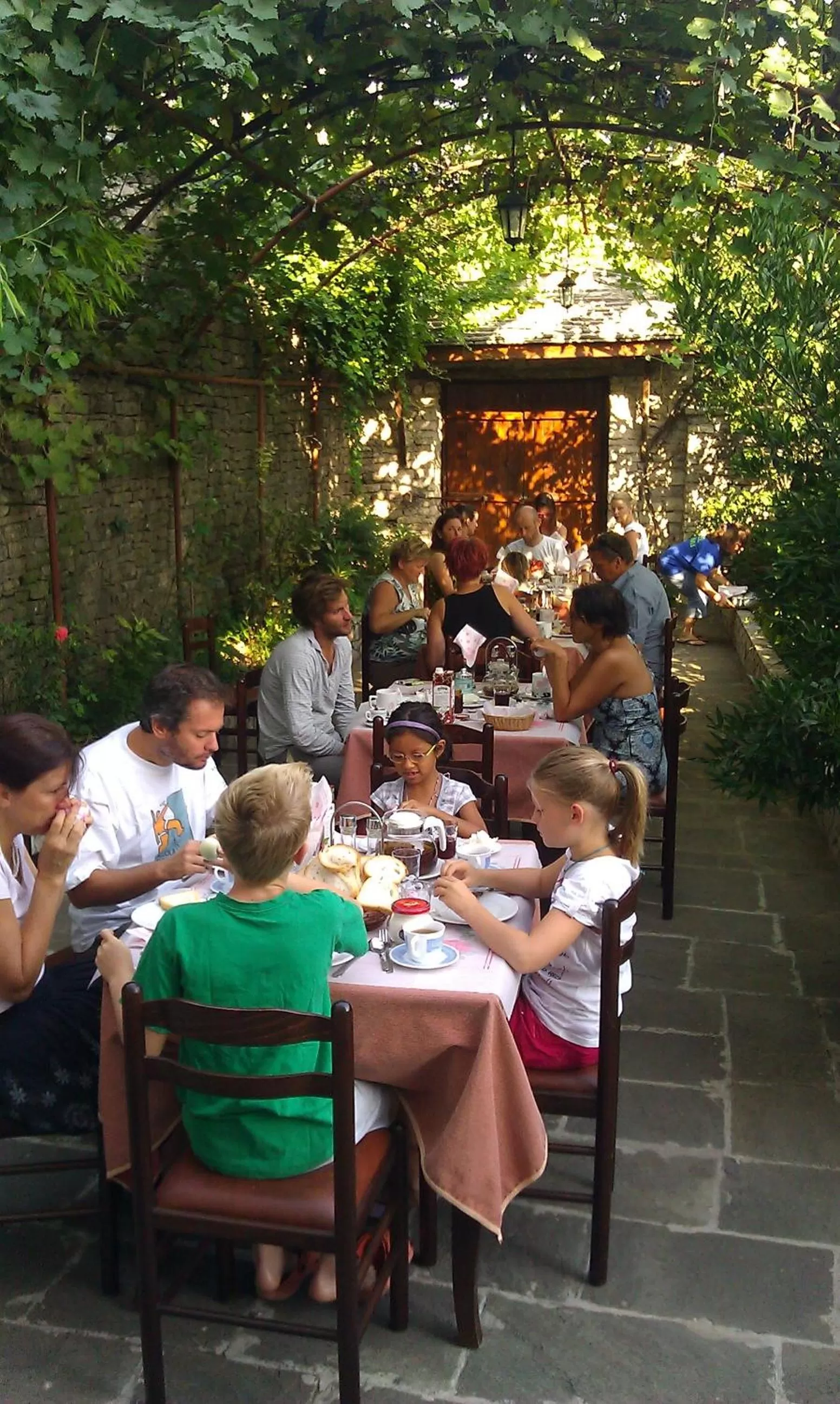 Garden in Hotel Kalemi