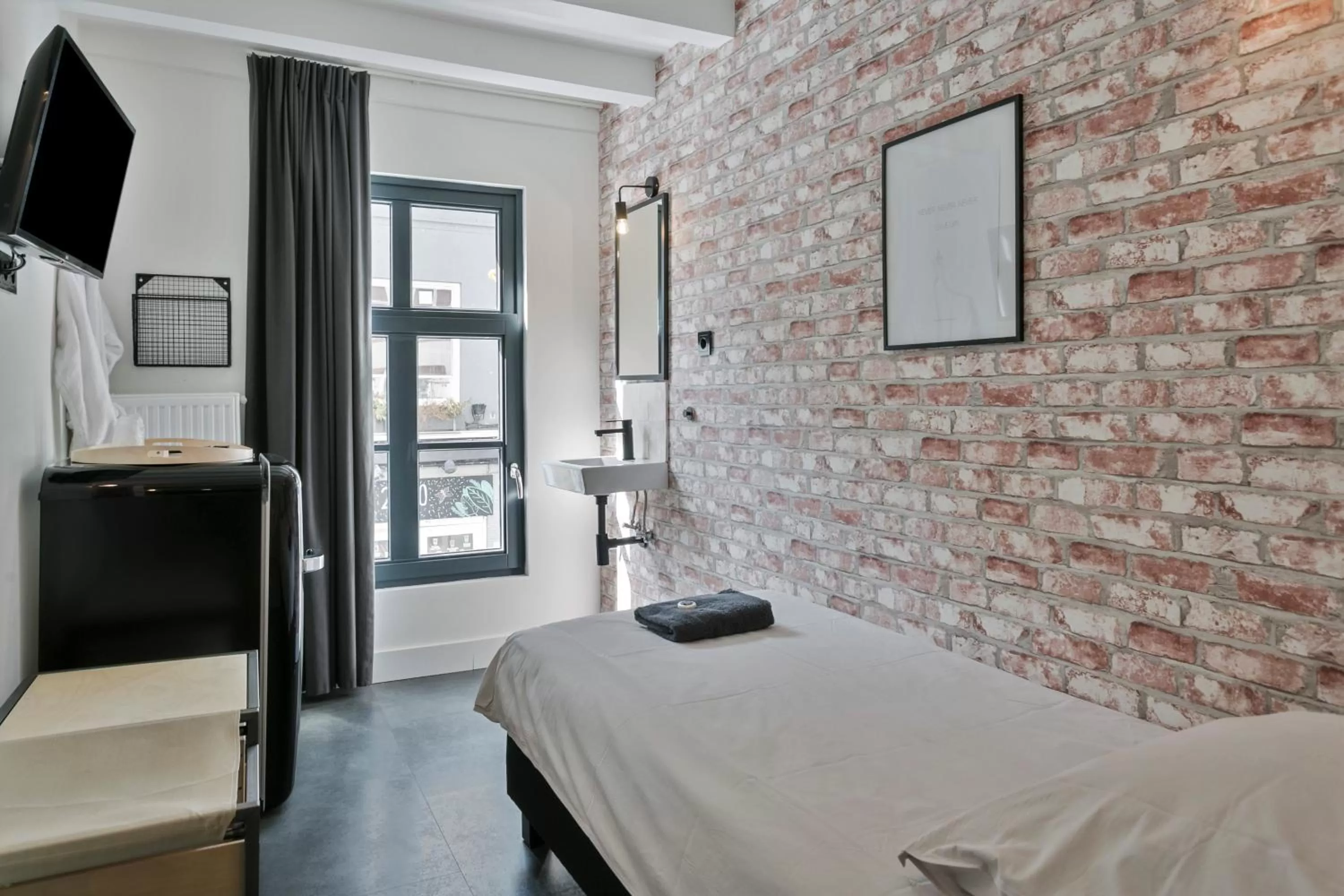 Photo of the whole room, Bed in Winston B&B