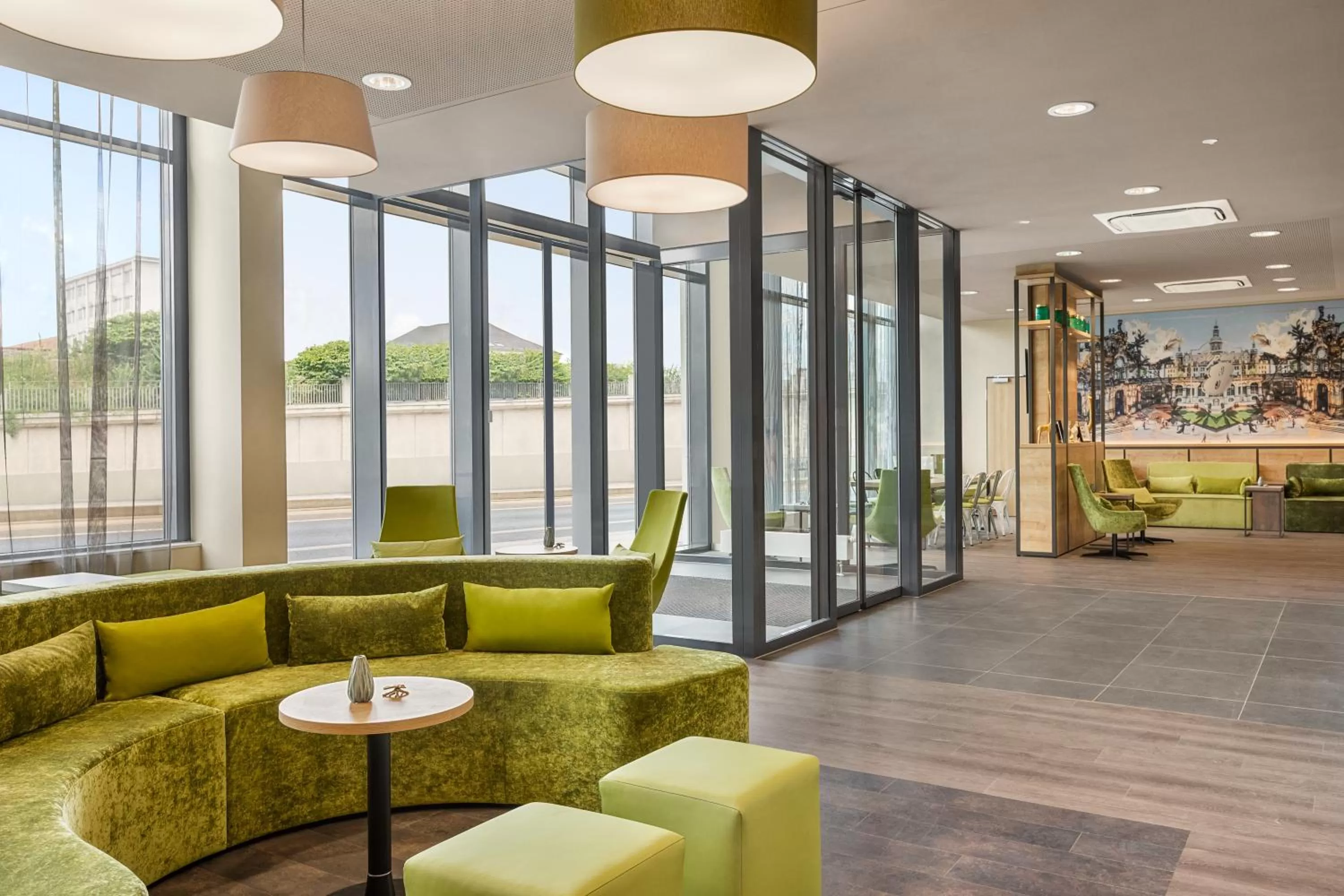 Lobby or reception in Super 8 by Wyndham Dresden