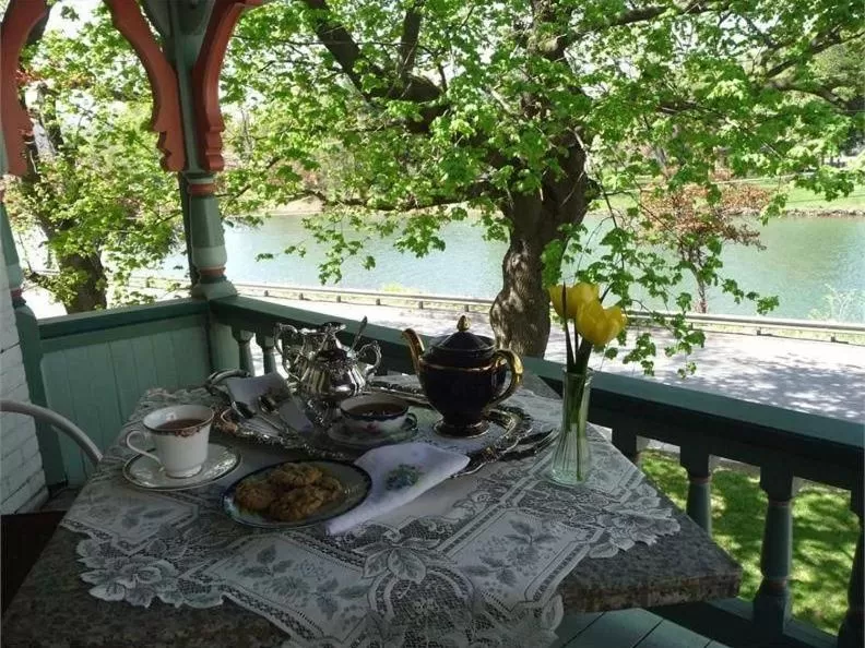 Other in Victorian Loft Bed and Breakfast