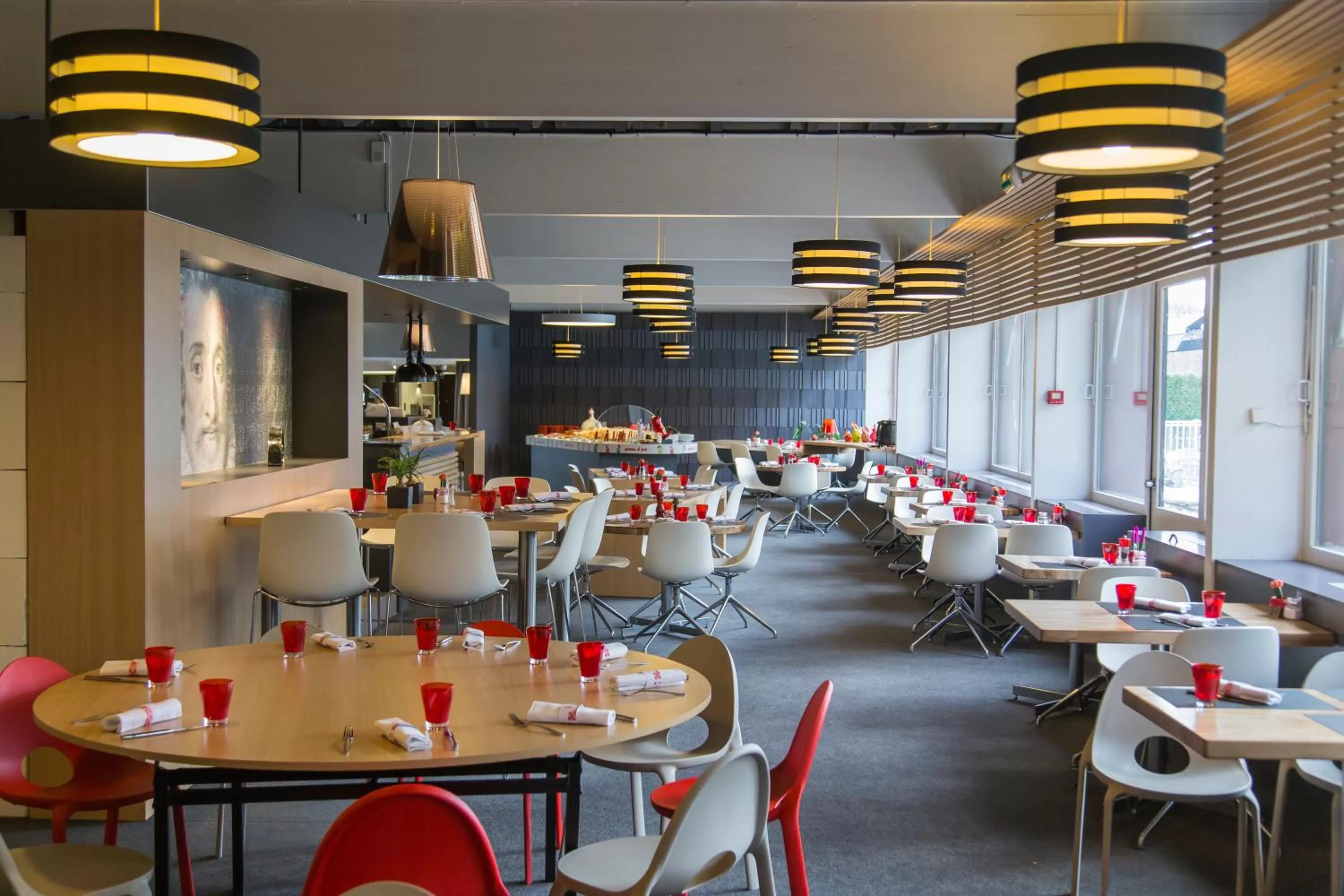 Restaurant/places to eat in Kyriad Montchanin le Creusot