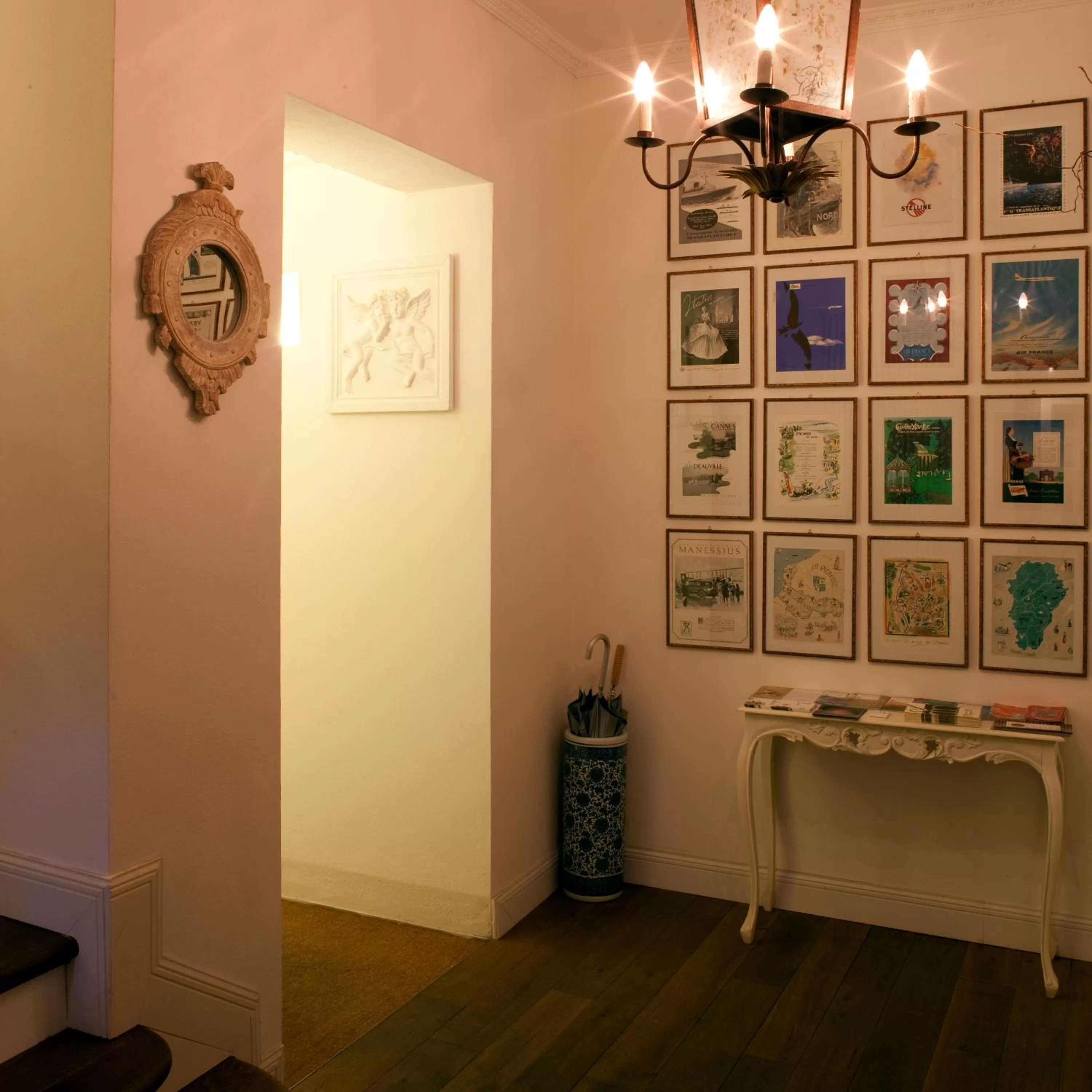 Decorative detail in M Club De Luxe B&B