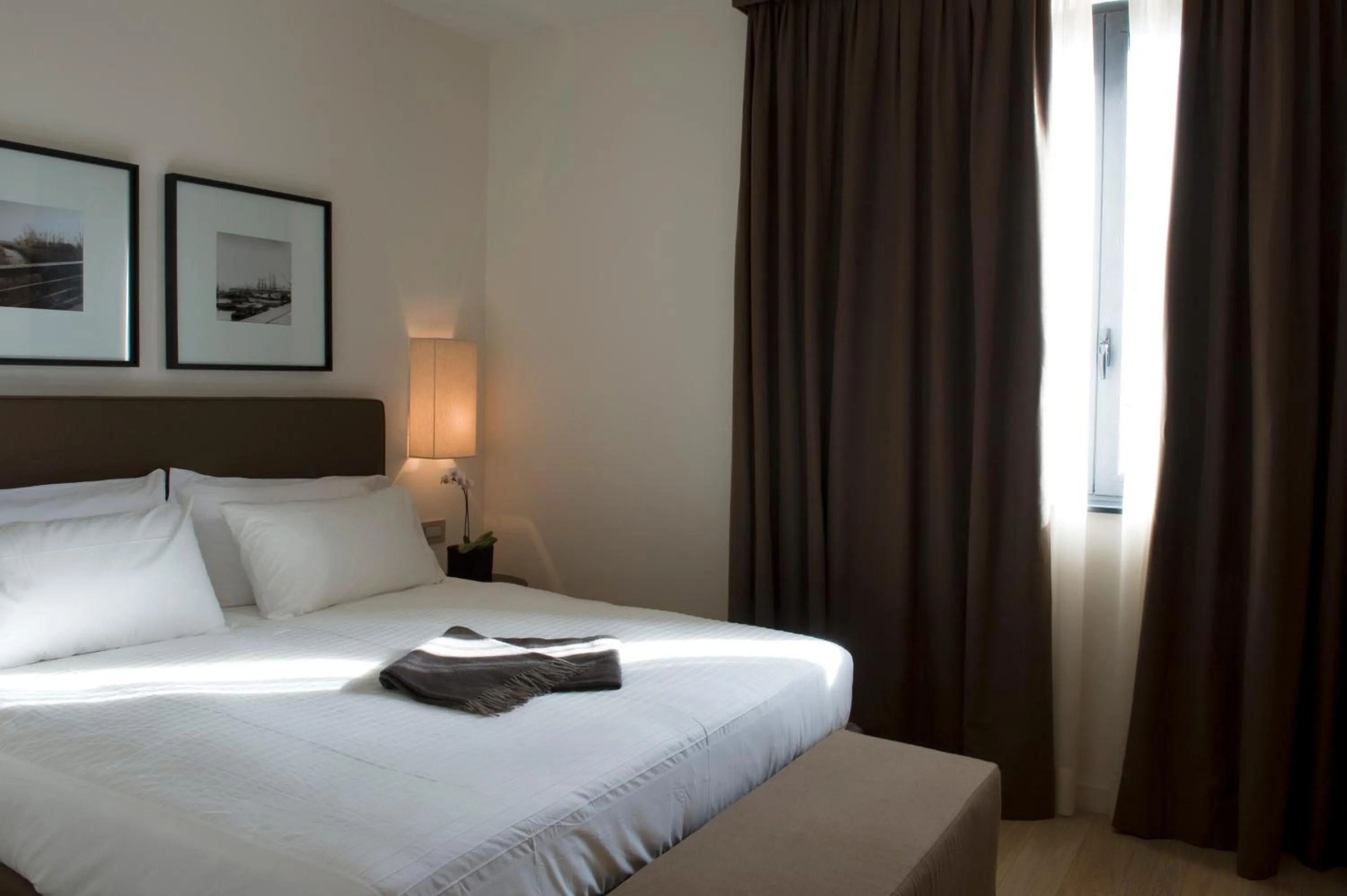 Bed in Marina Place Resort