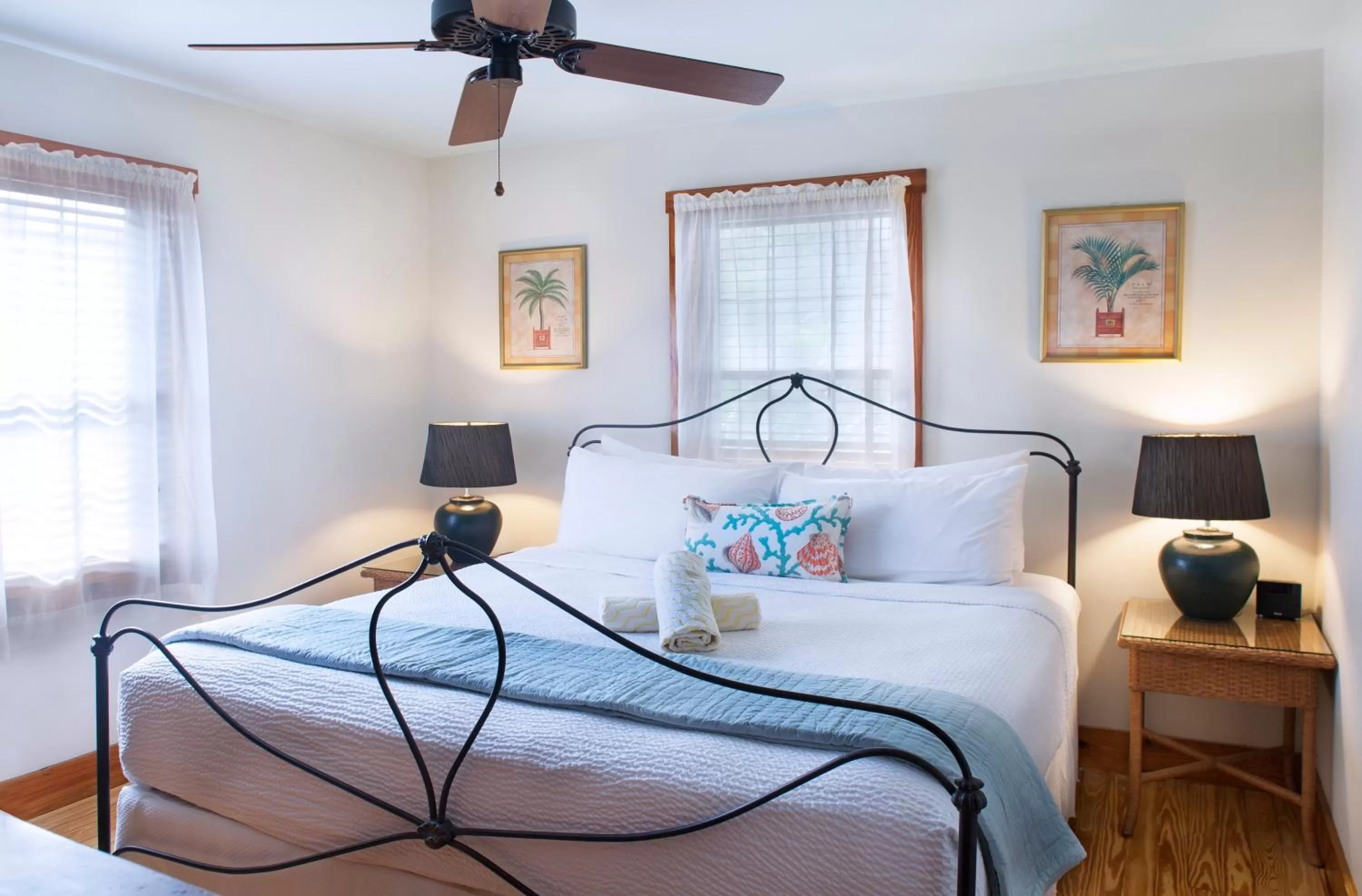 Cigar House One-Bedroom Queen Suite in Island City House