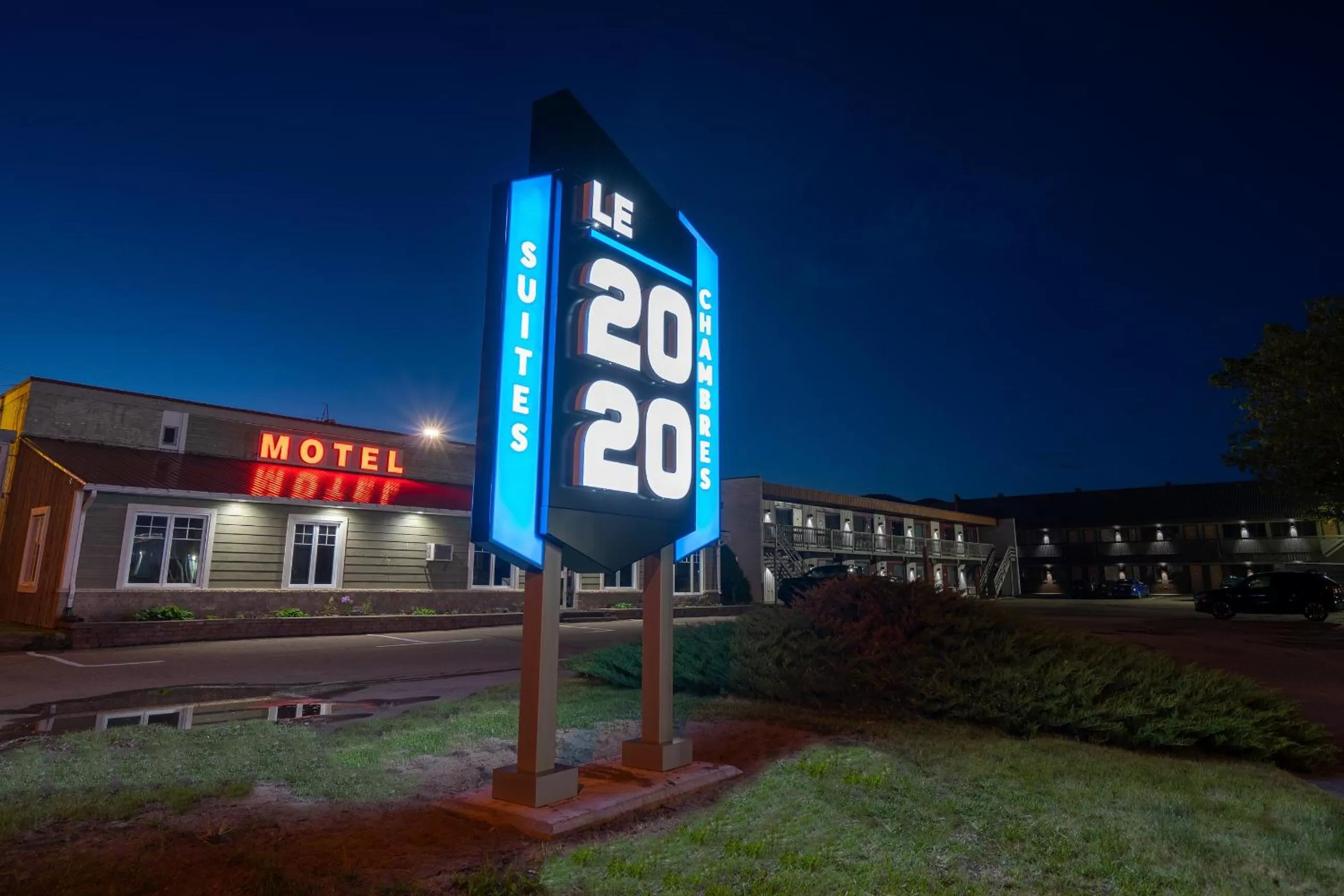 Property logo or sign in Le 2020 Charlevoix