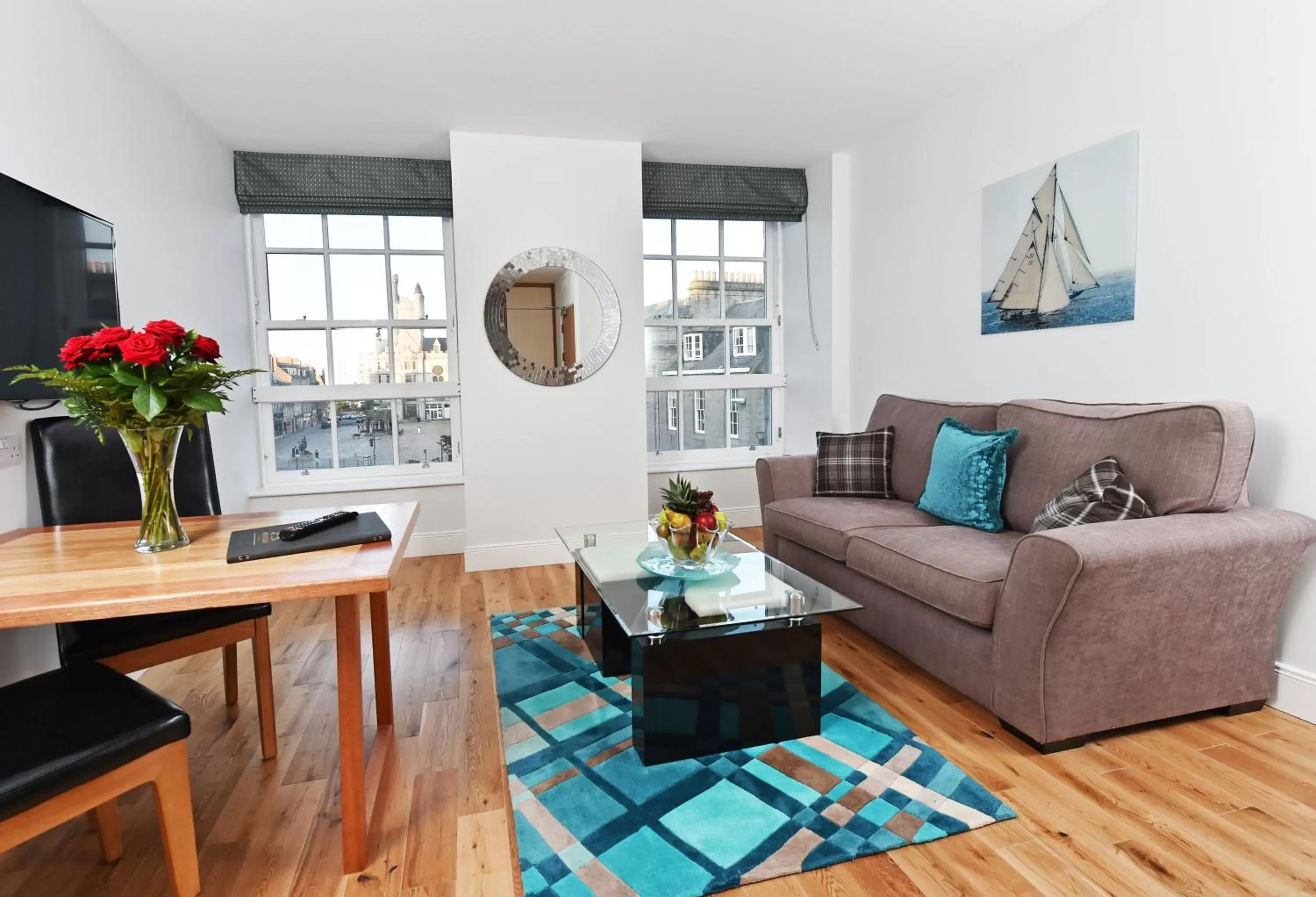 Living room in Royal Athenaeum Suites