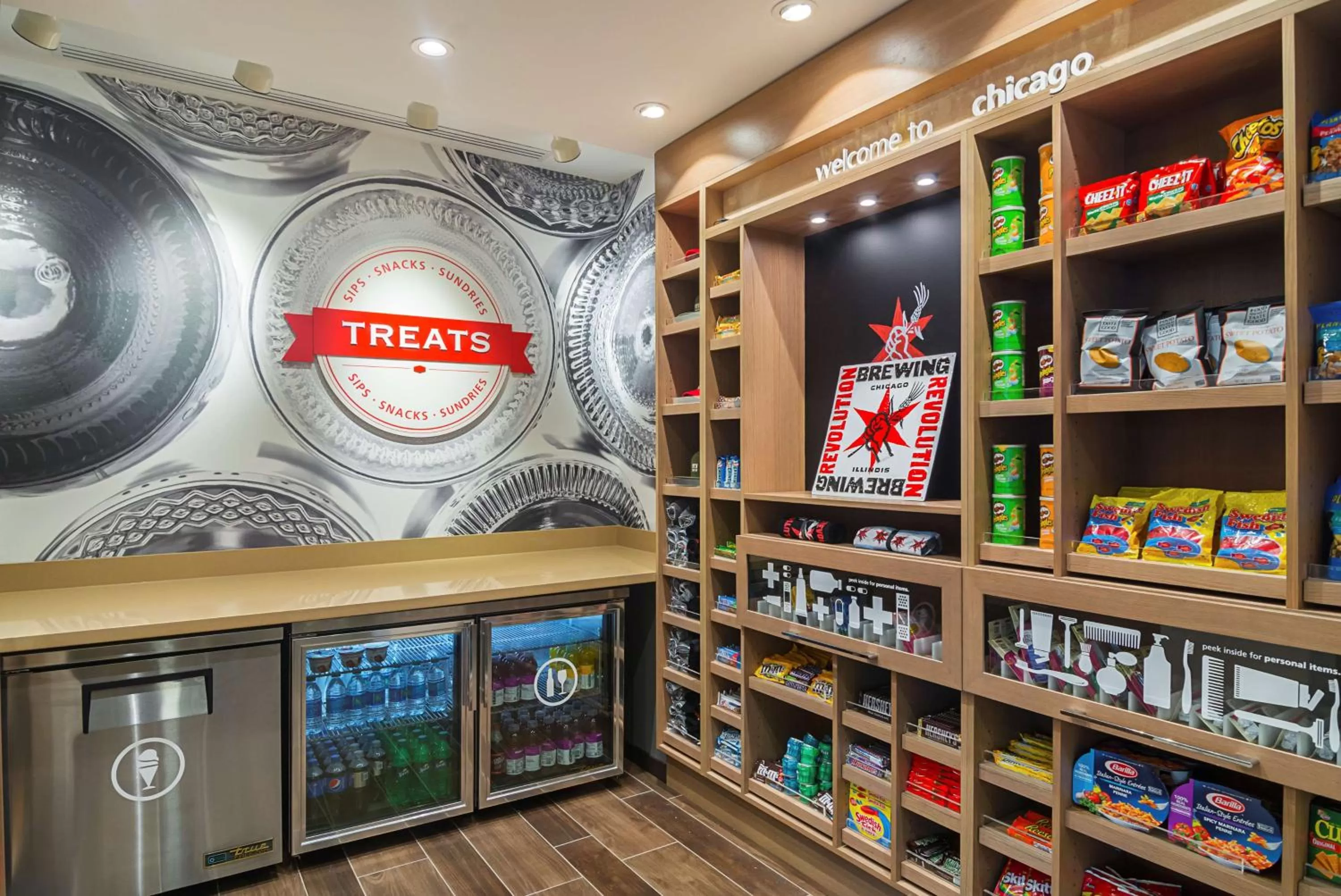 Restaurant/places to eat in Hampton Inn Chicago North-Loyola Station, Il