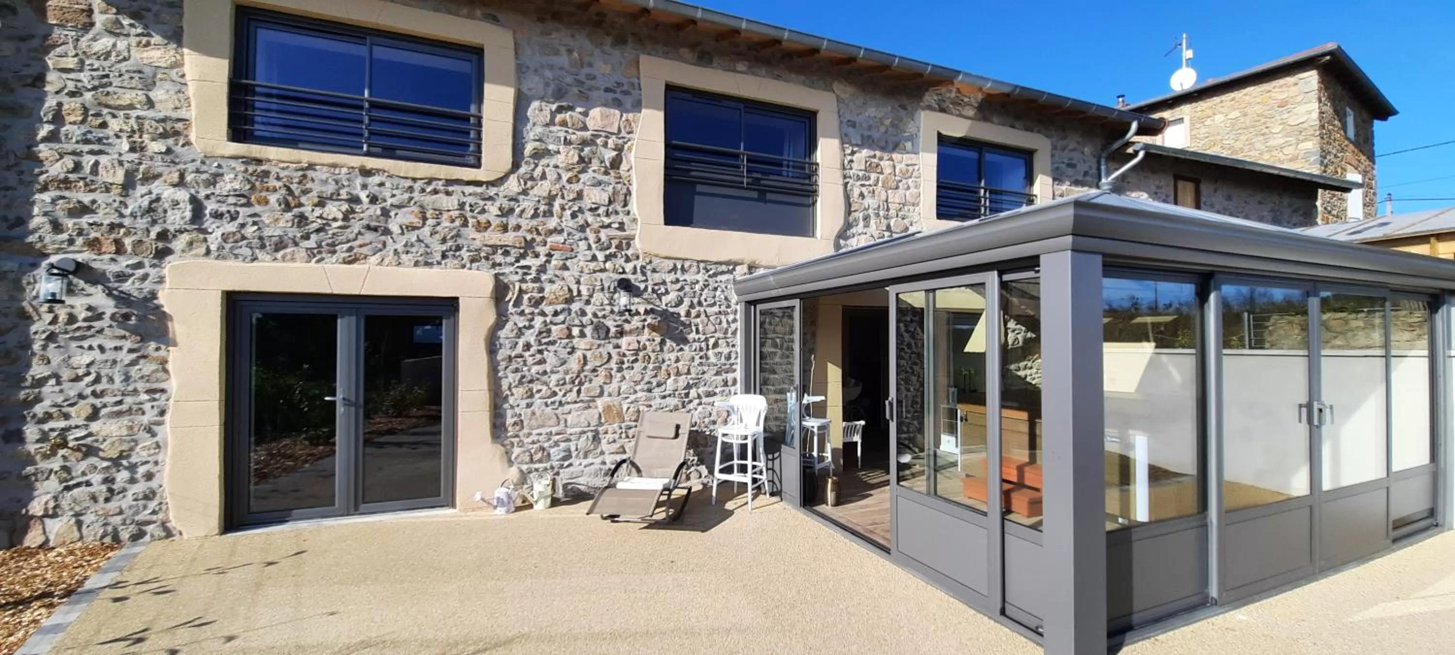 Patio, Property Building in Bel Aujourd'hui Spa Sauna