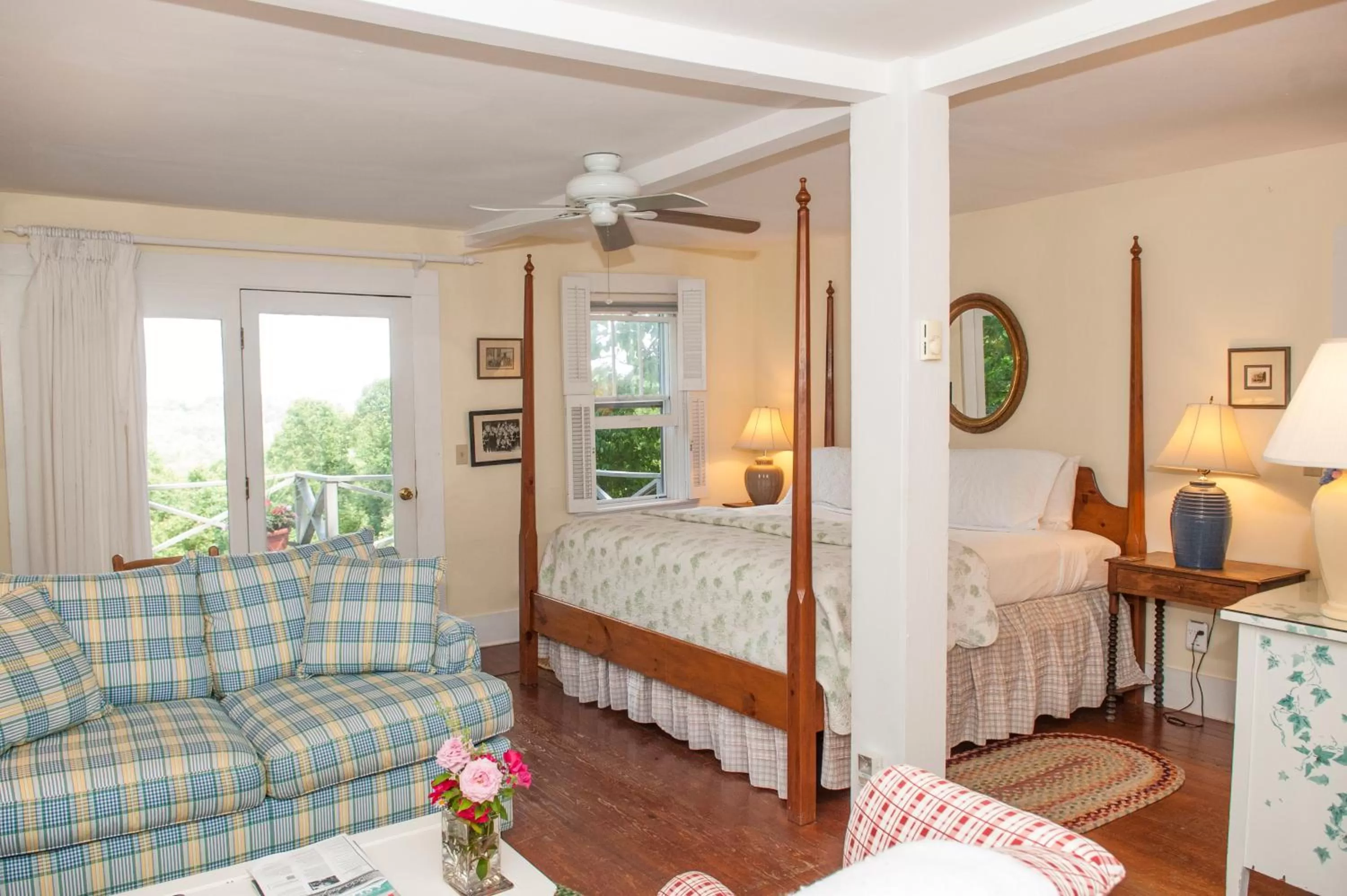 Room Photo in Orchard Inn