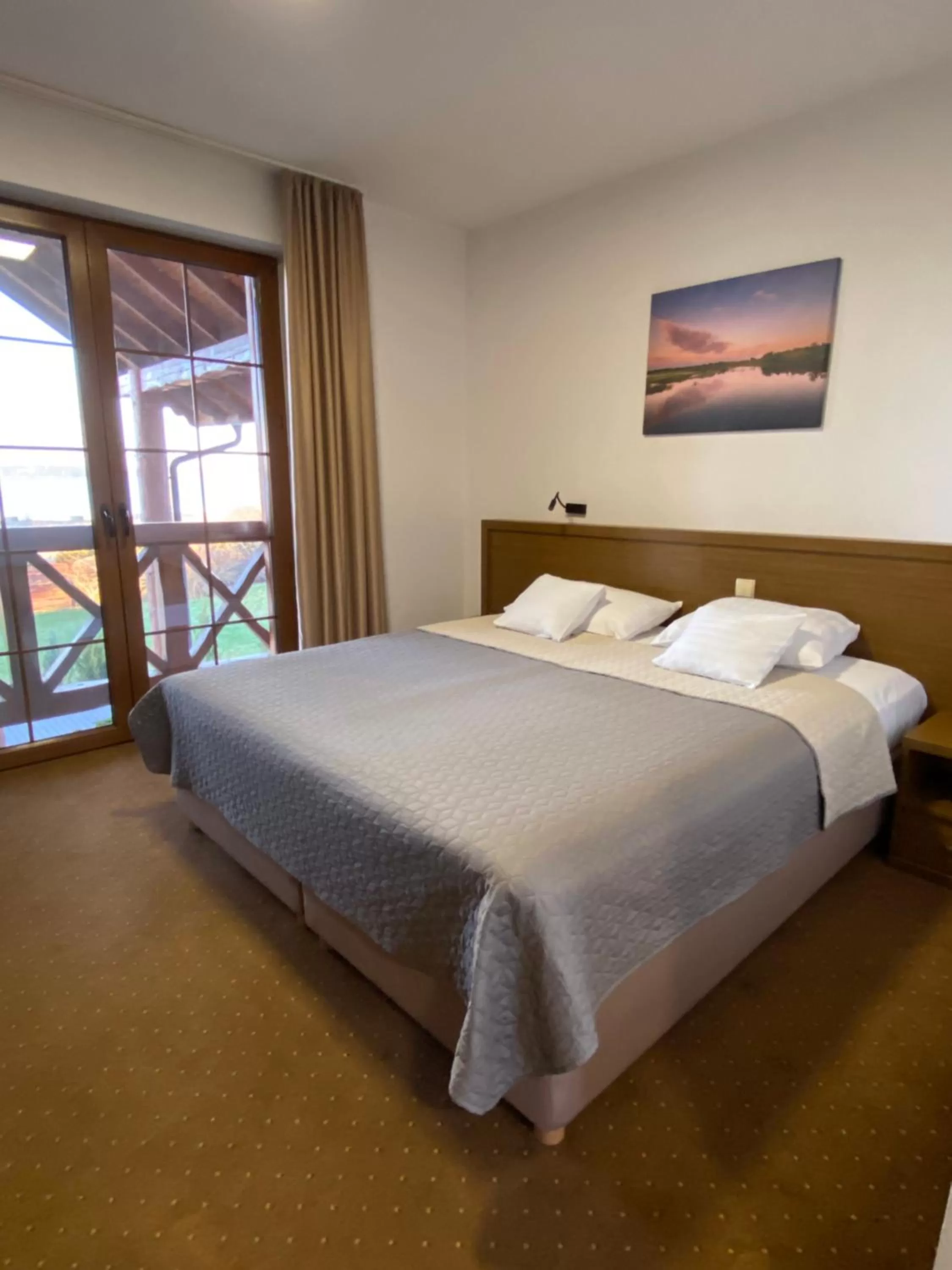 Bed in HOTEL CICHA WODA NIEPORĘT