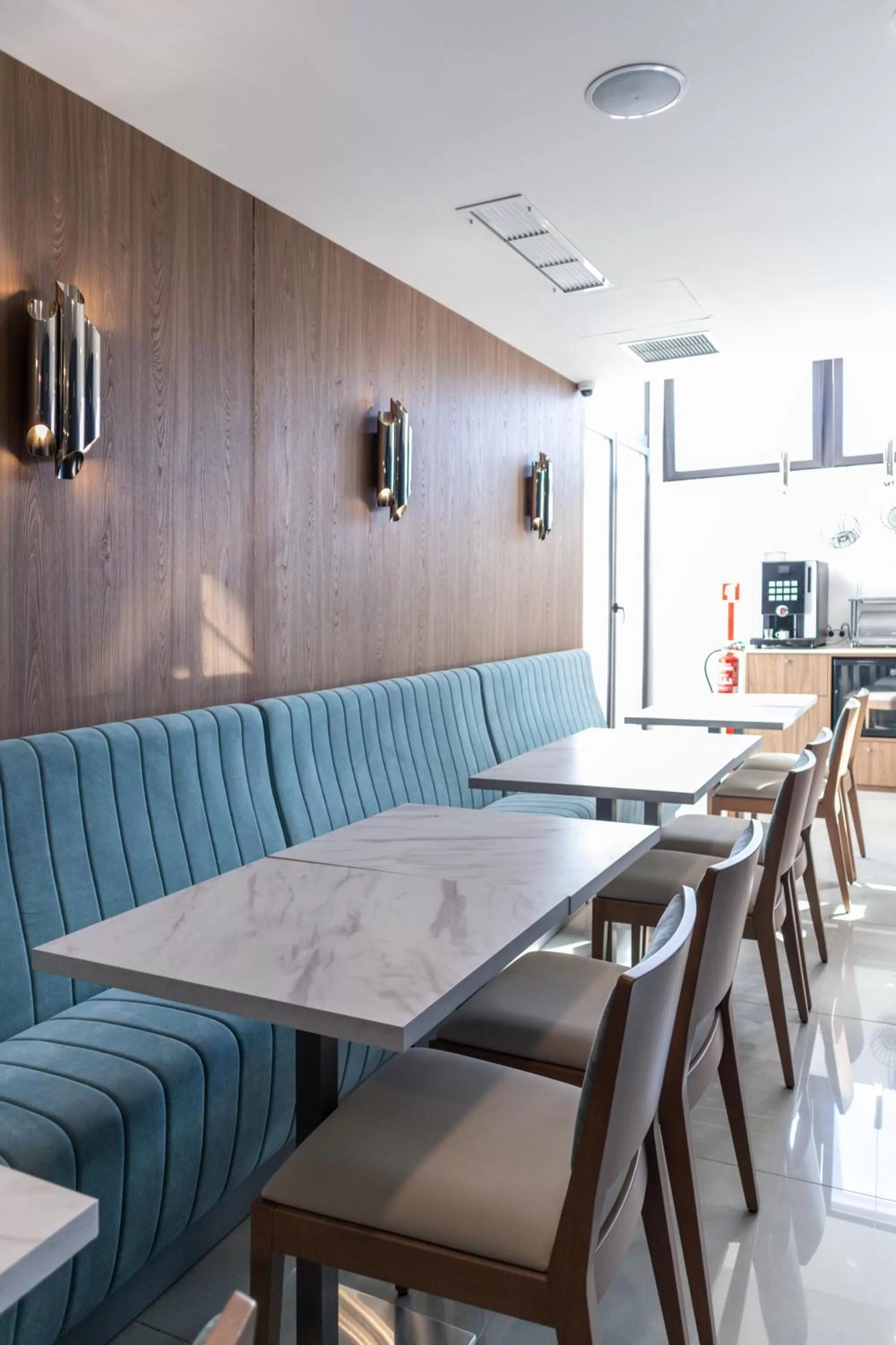 Restaurant/places to eat in Zurin Charm Hotel