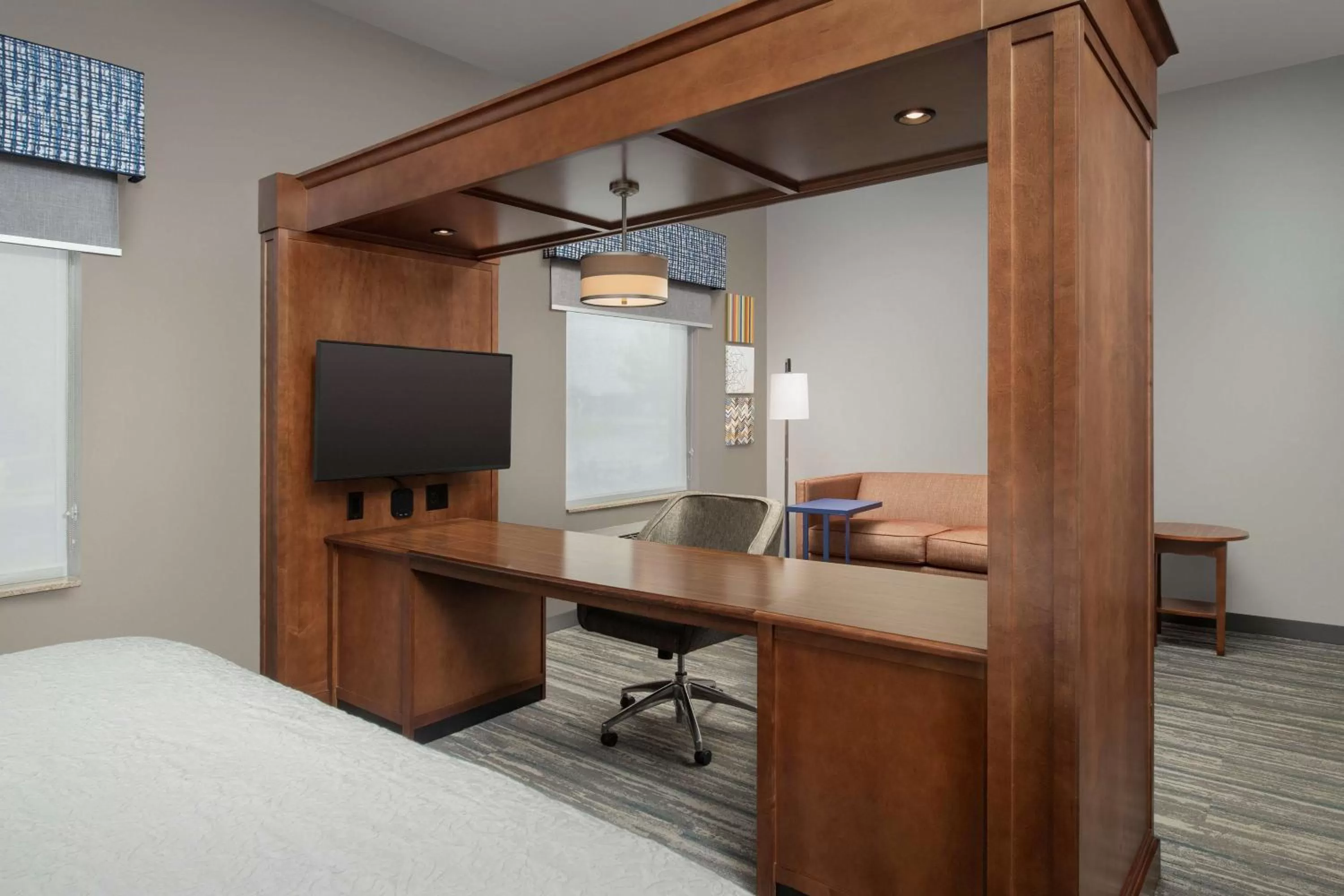 Bedroom, Bed in Hampton Inn & Suites Holly Springs