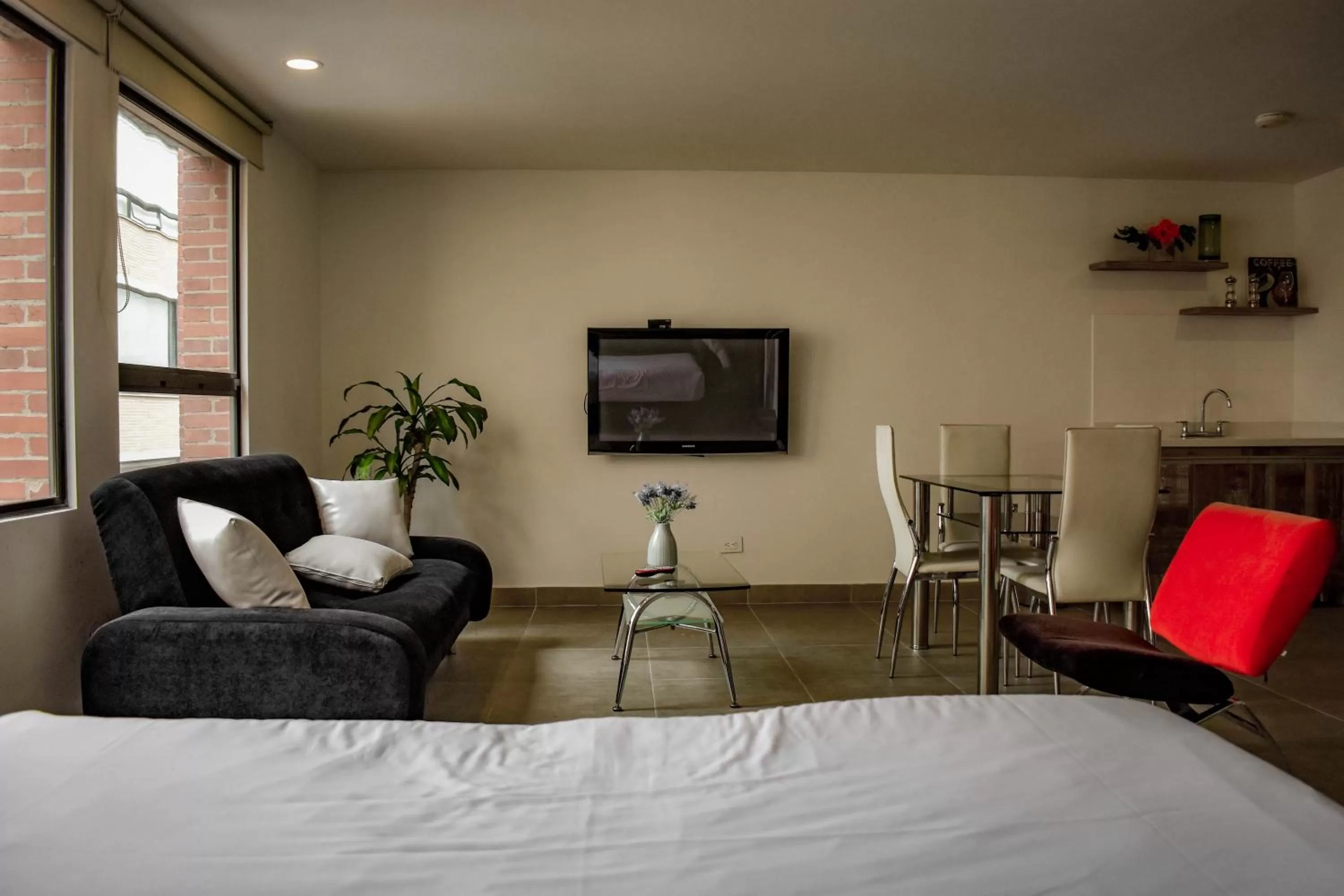 Bedroom, Bed in Cora 96 Street Apartments