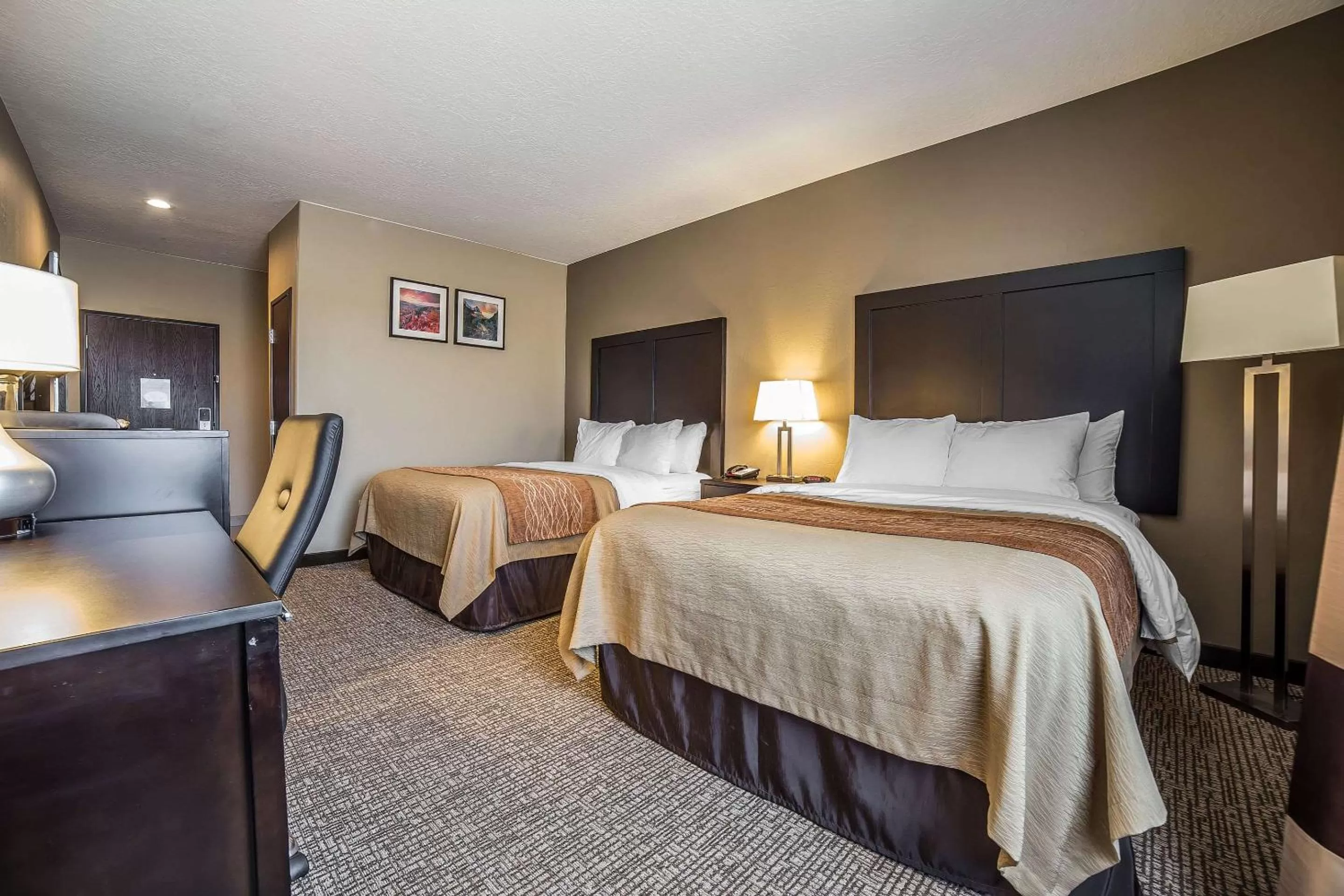 Photo of the whole room, Bed in Comfort Inn & Suites Vernal - National Monument Area