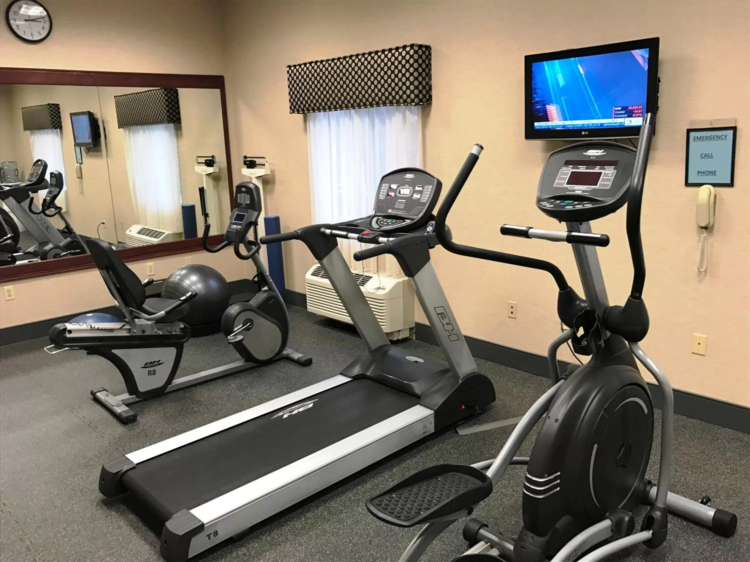 Fitness centre/facilities in Holiday Inn Express & Suites Smithfield - Providence by IHG