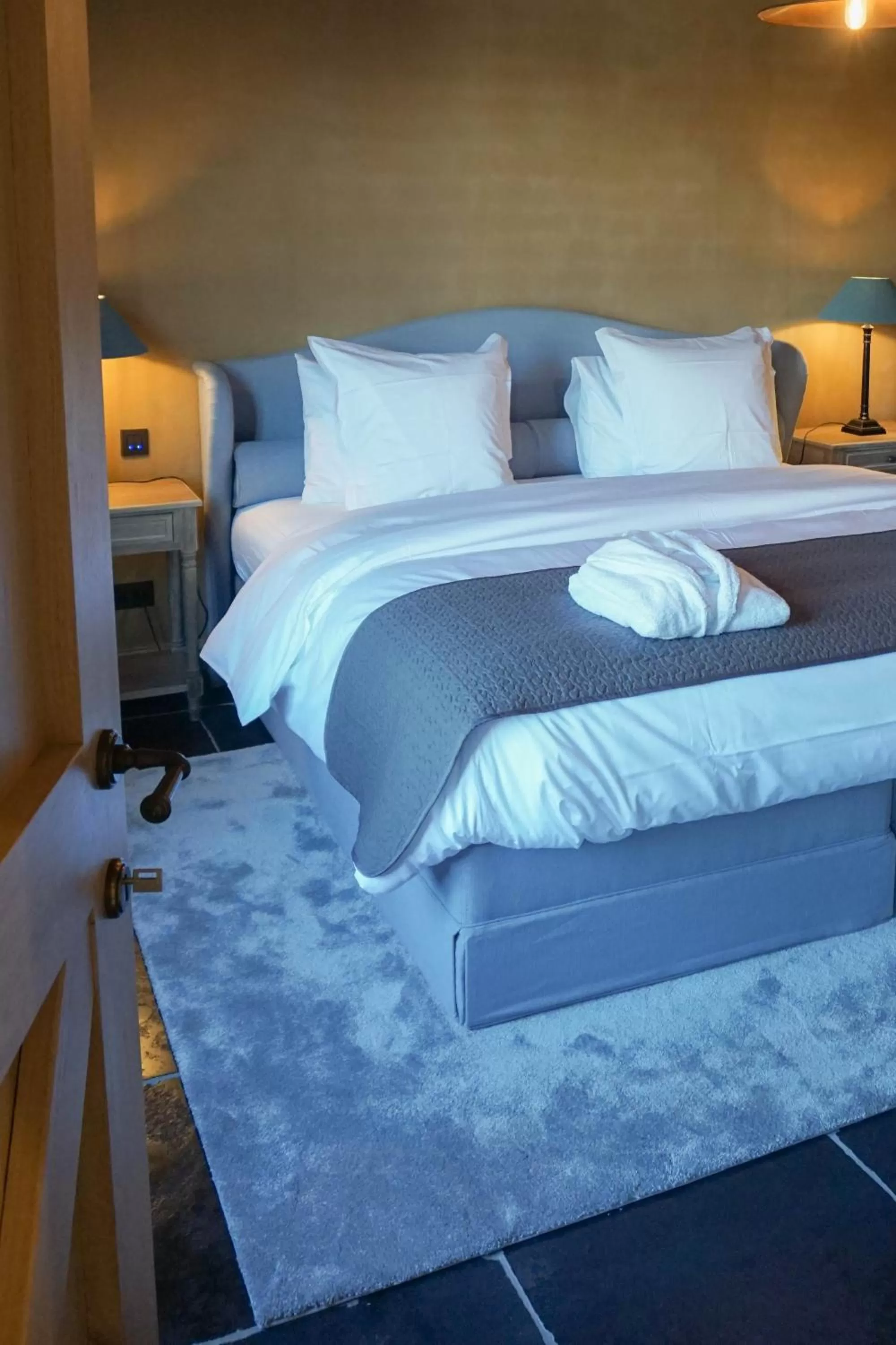 Photo of the whole room, Bed in Boutique Hotel De Brakelhoen