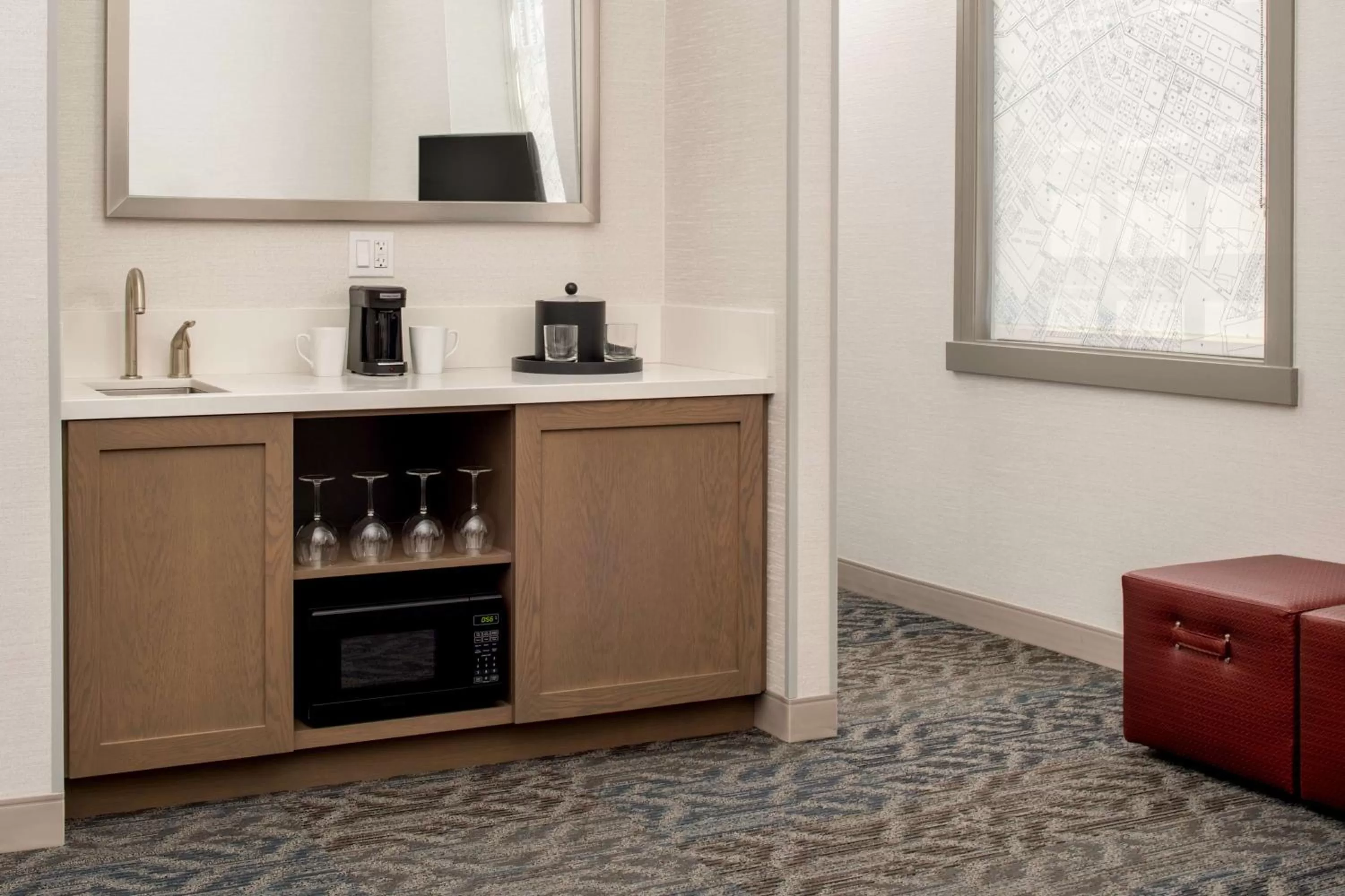 Photo of the whole room in Hampton Inn Petaluma, Ca