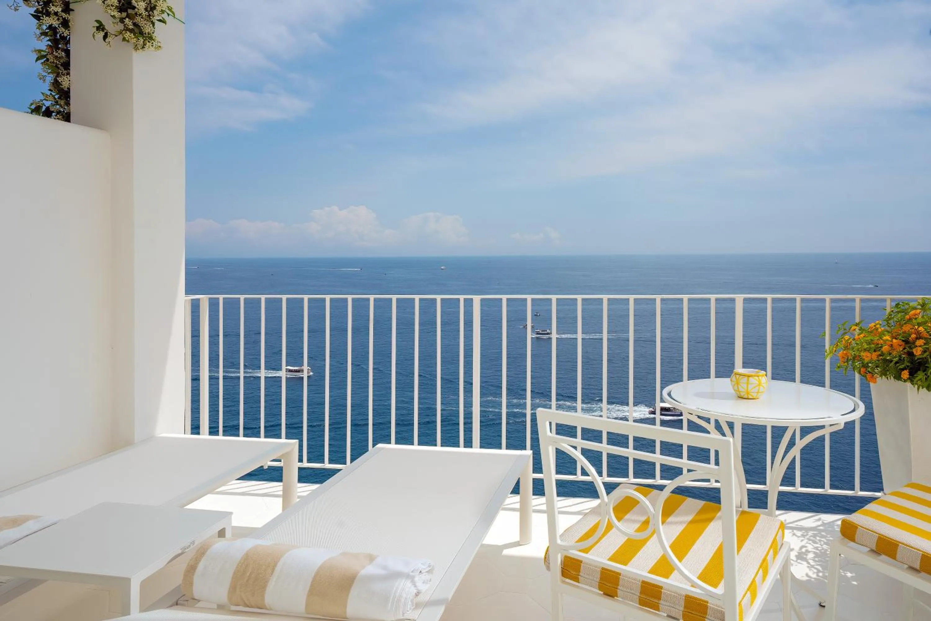 Balcony/Terrace in Hotel Miramalfi