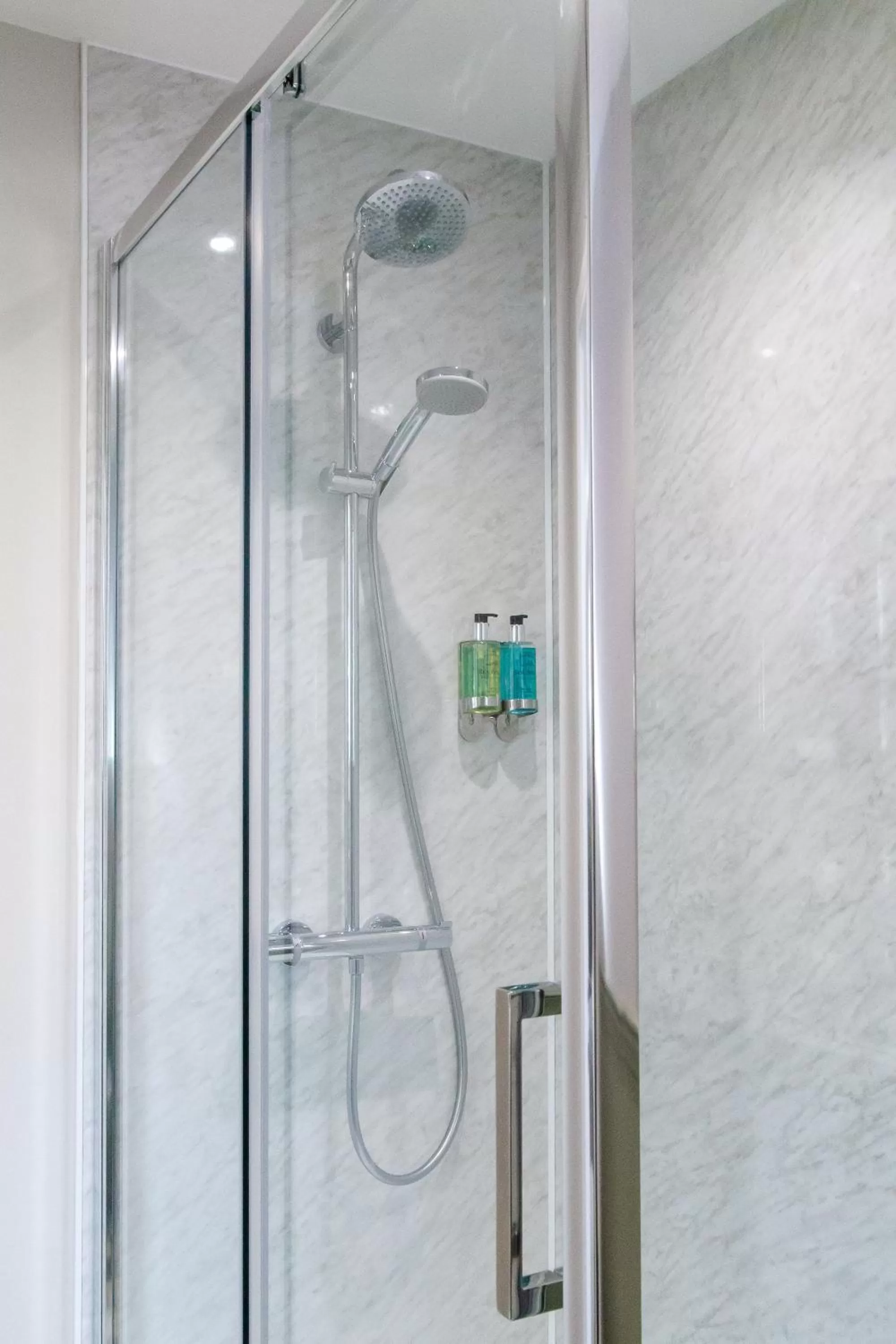 Shower in Goodramgate Apartments