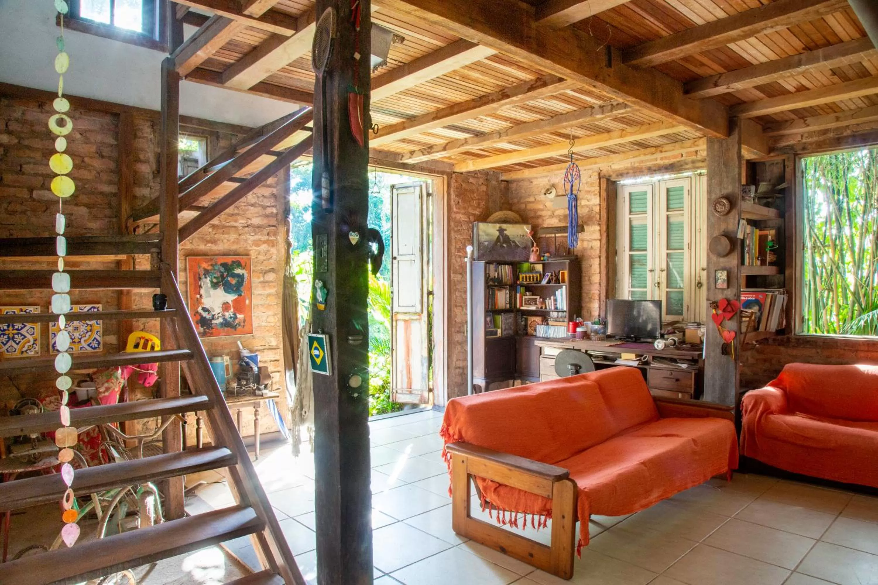 Living room in Casa em meio a natureza - Ideal para casal