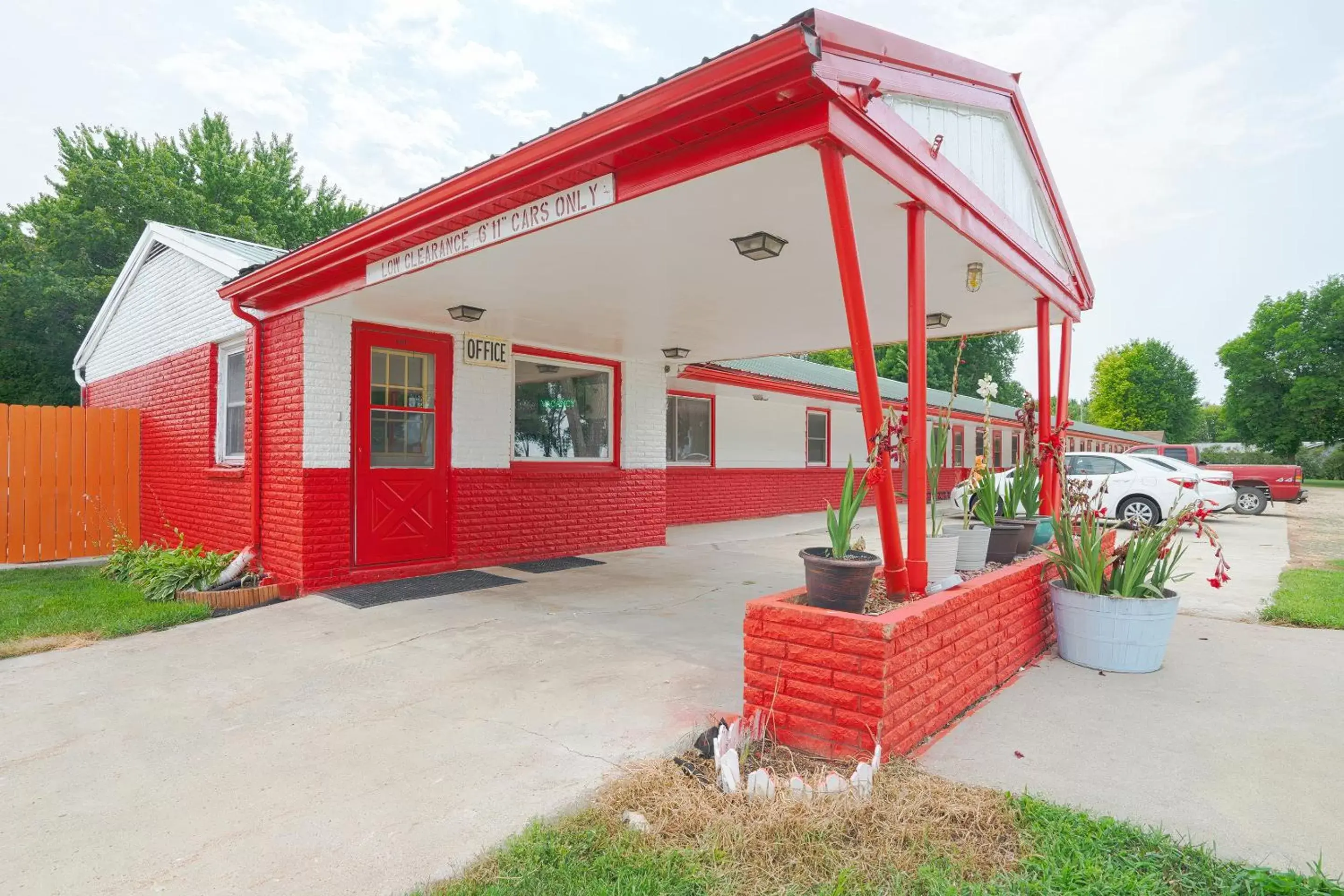 OYO Hotel Lamberton Hwy 14 OYO Hotel Lamberton Hwy 14