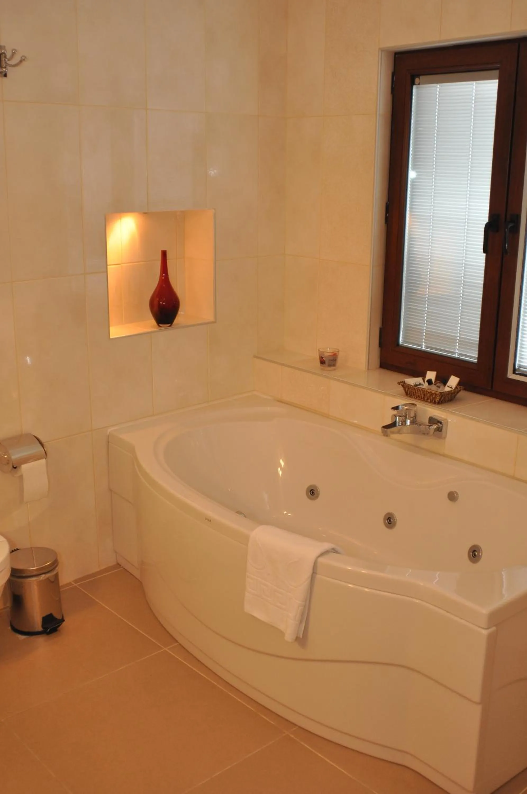 Bathroom in Tayahatun Hotel