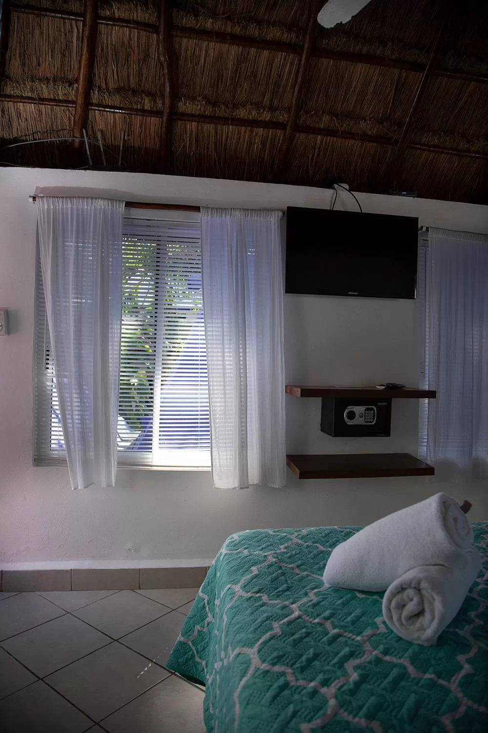 Garden view, TV/Entertainment Center in Hotel Amar Inn