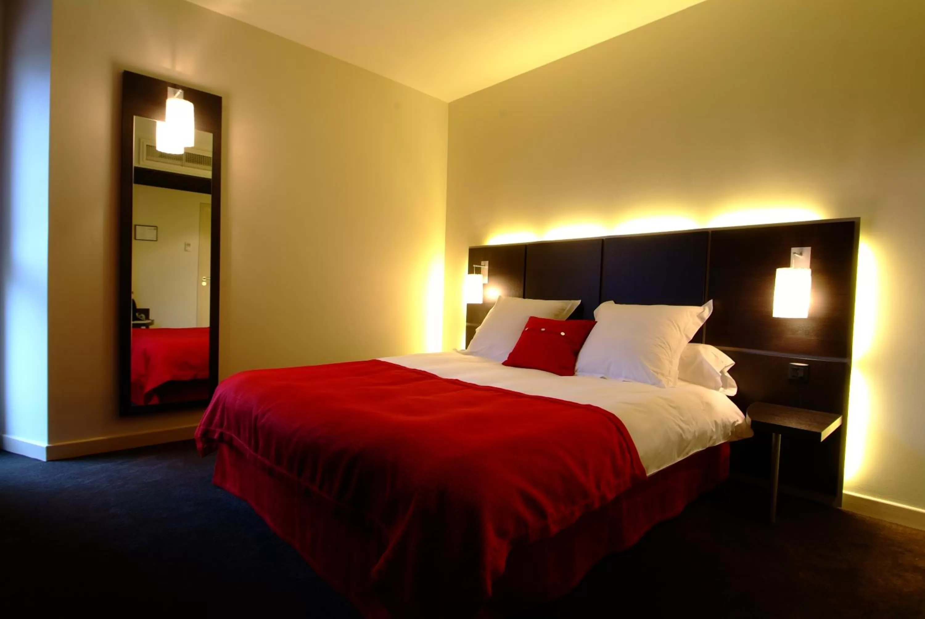 Bed in The Originals Boutique, Hôtel Marytel, Montbrison