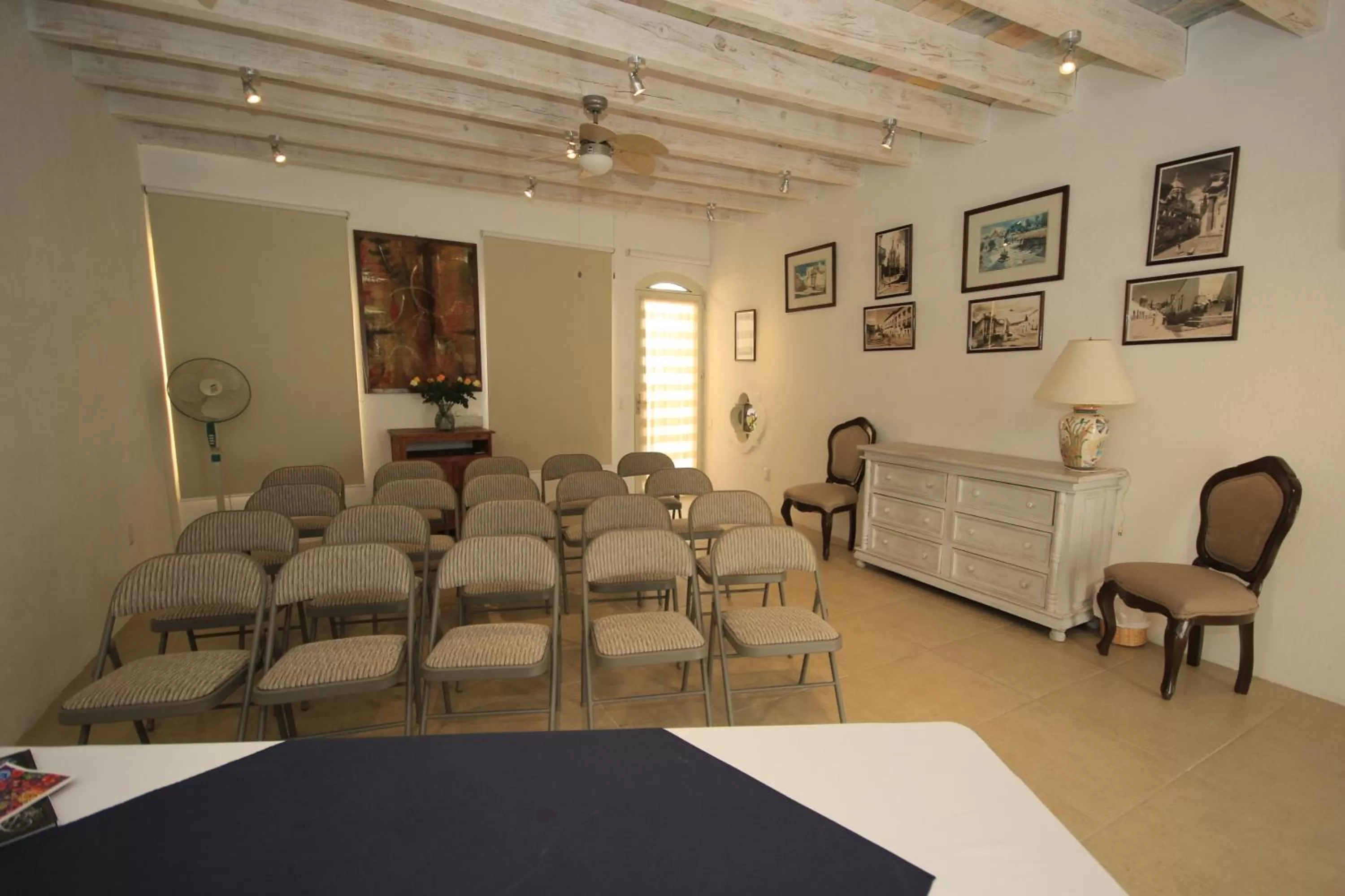 Meeting/conference room in Villa Mirasol
