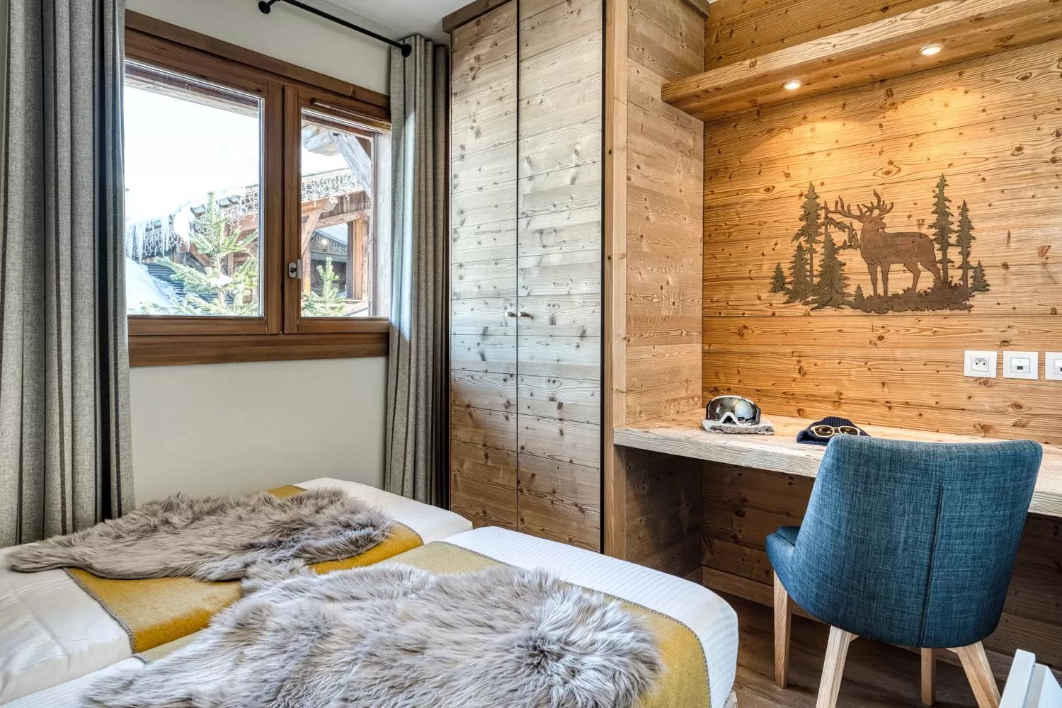 Bed in Les Loges Blanches Megève